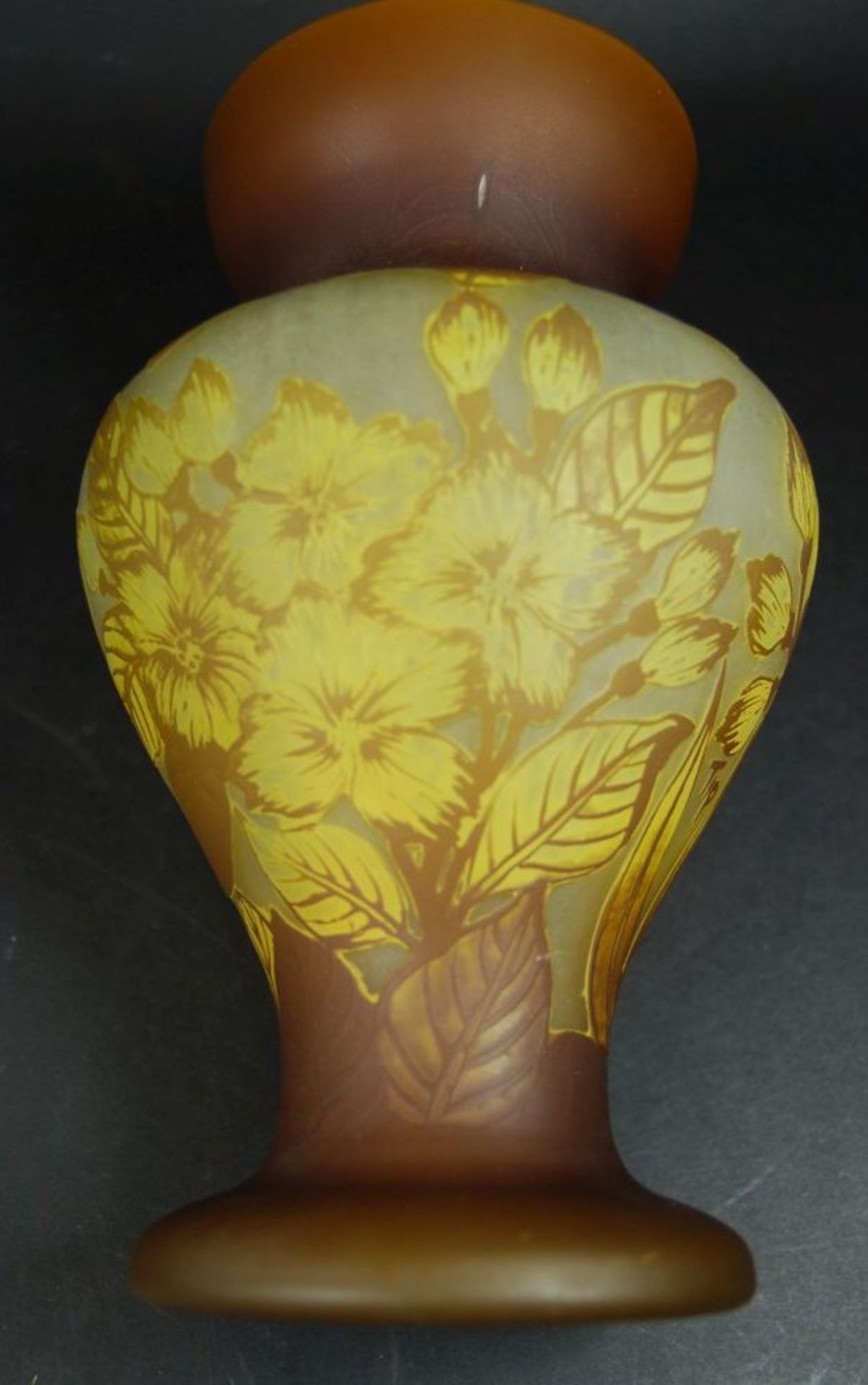 Jugendstil-Vase, signiert Tip Gallè, überfangen und geschnittenes florales Dekor, Mitte 20.Jhd., H- - Bild 5 aus 7