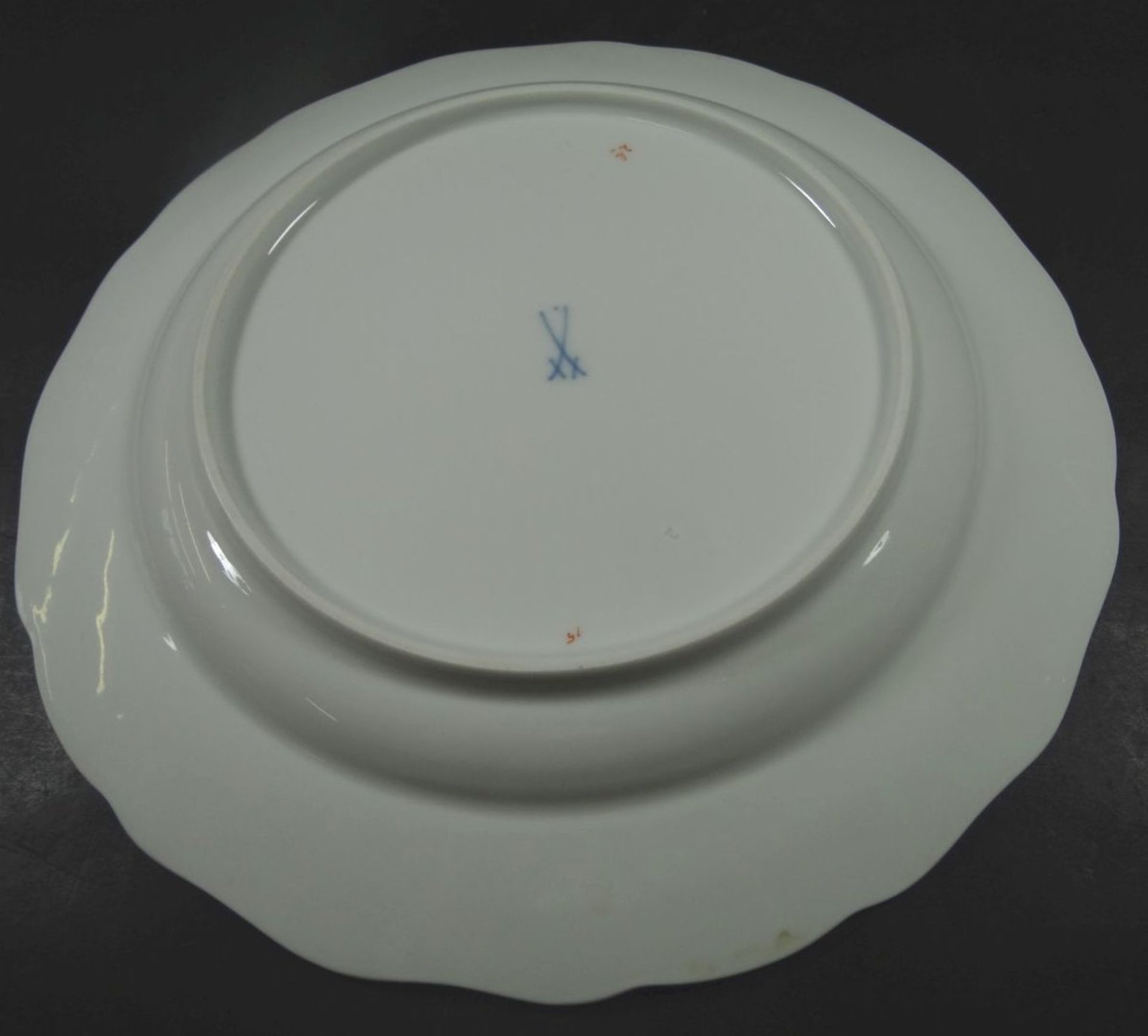 6 flache Teller "Meissen" Streublümchen, alle 1.Wahl, D-24 c- - -22.61 % buyer's premium on the - Bild 4 aus 5