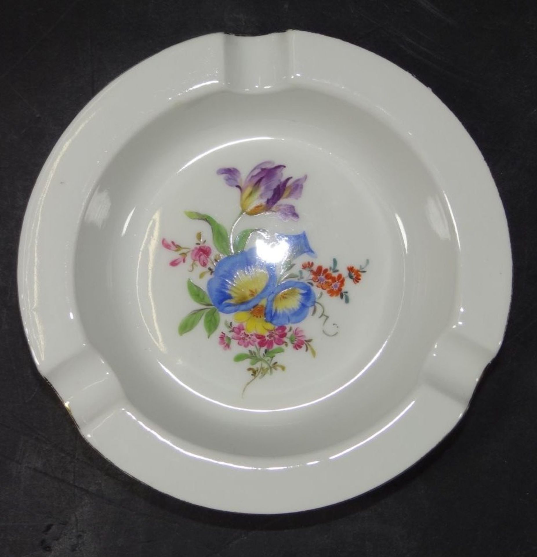 Aschenbecher "Meissen" Blume 3, D-12 cm- - -22.61 % buyer's premium on the hammer priceVAT margin - Bild 2 aus 4