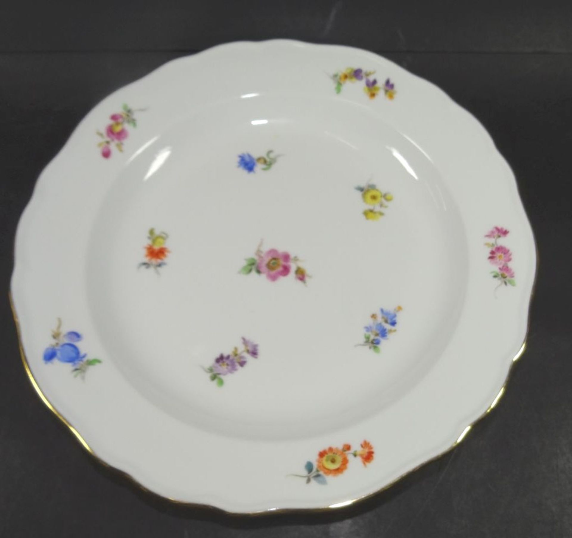 6 Mittel- Teller "Meissen" Streublümchen, Scherter durchschliffen, D-90 c- - -22.61 % buyer's - Bild 3 aus 6