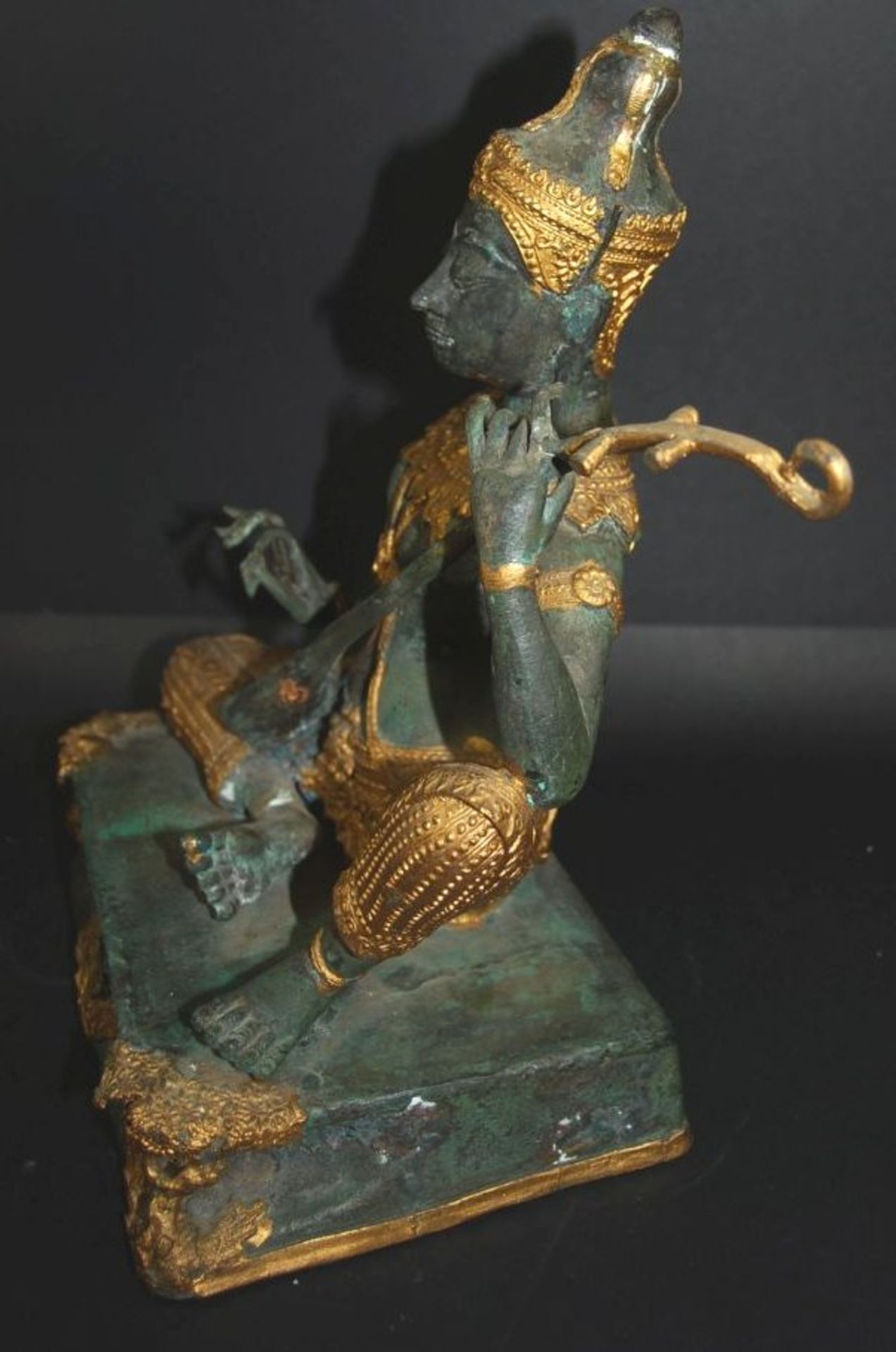 grosse Bronze Tempelmusiker mit Sitar, tw. feuervergoldet , H-31 cm, 24x16 cm- - -22.61 % buyer's - Bild 5 aus 6