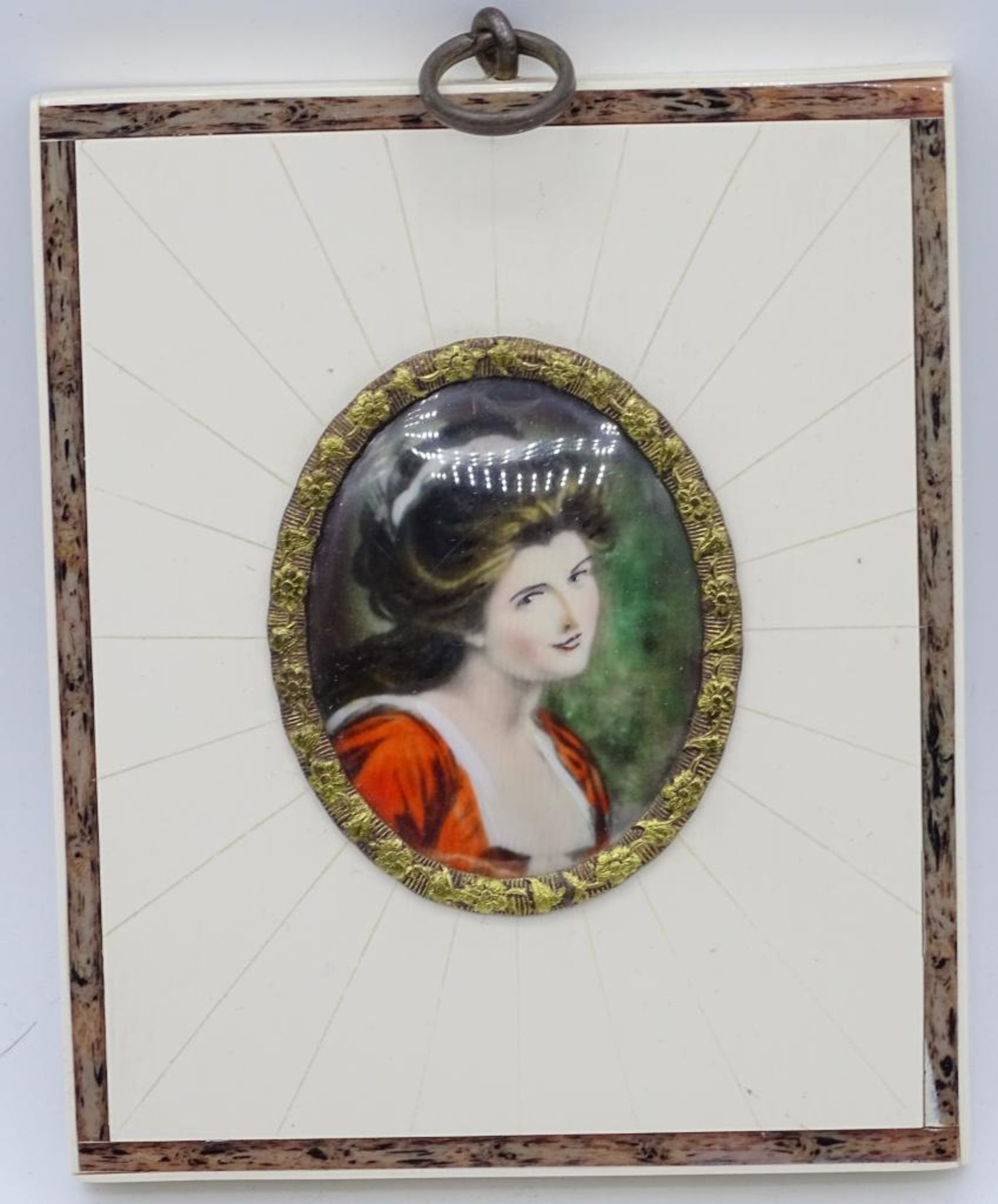 Miniaturmalerei auf Bein?,Damenportrait,10,5x8,5cm- - -22.61 % buyer's premium on the hammer