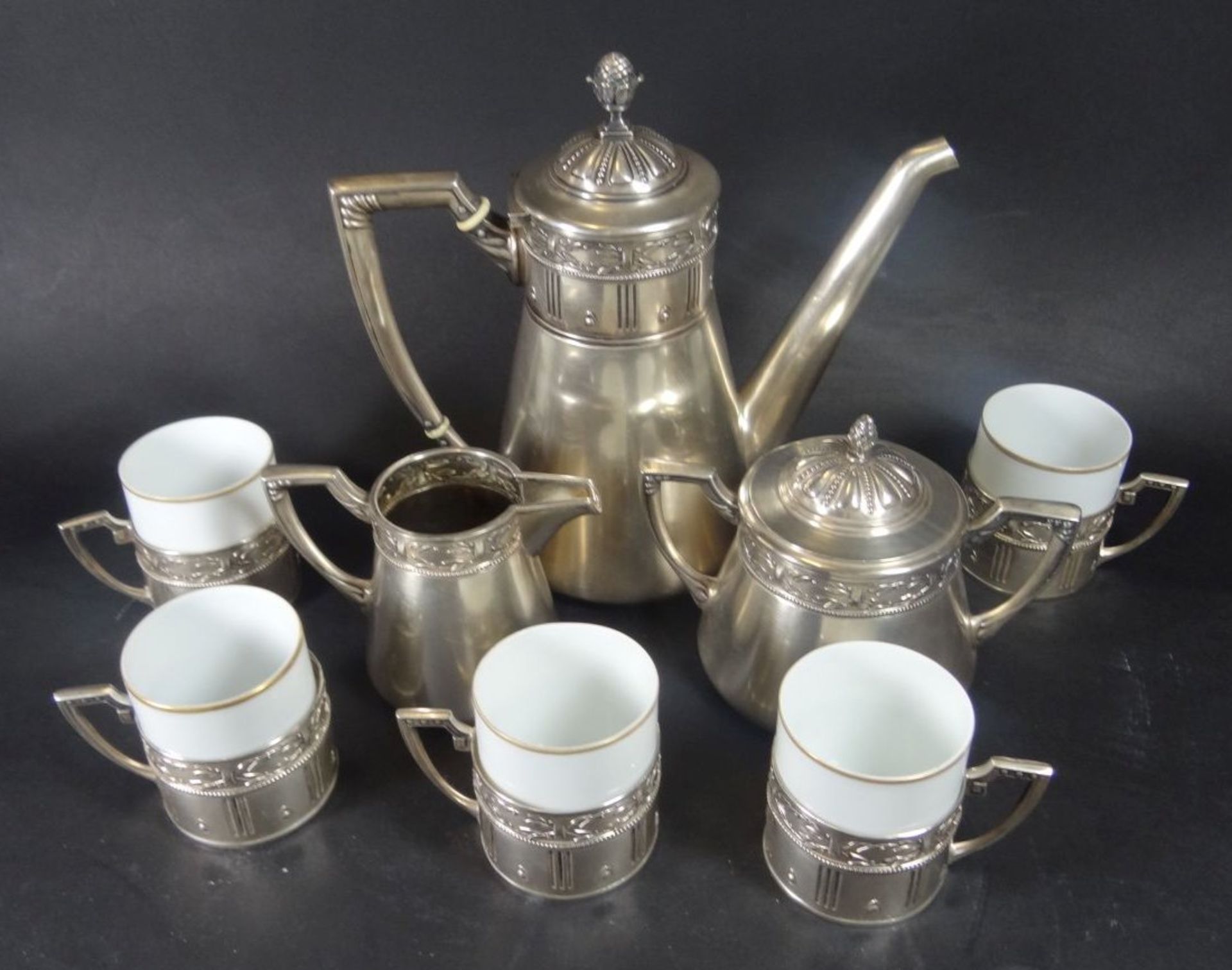 Silber-800- Jugendstil-Kaffeekern mit 5 Tassen, Silbermontur, Kanne H-17,5 cm, Gewicht zus. 830 - Bild 2 aus 5