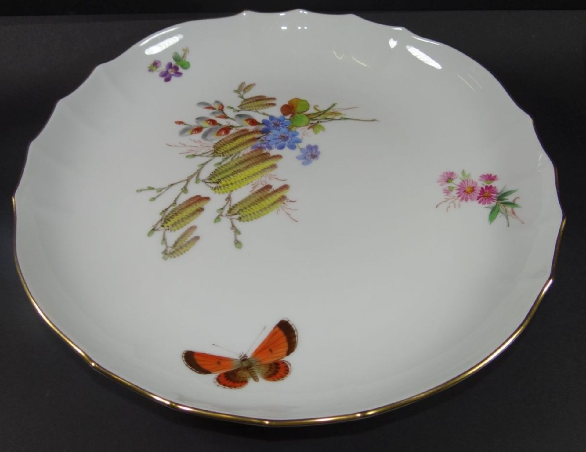 grosse Meissen Schale, Feldblumen und Schmetterling, H-4 cm, D-28 cm, 1.Wahl- - -22.61 % buyer's - Bild 2 aus 6