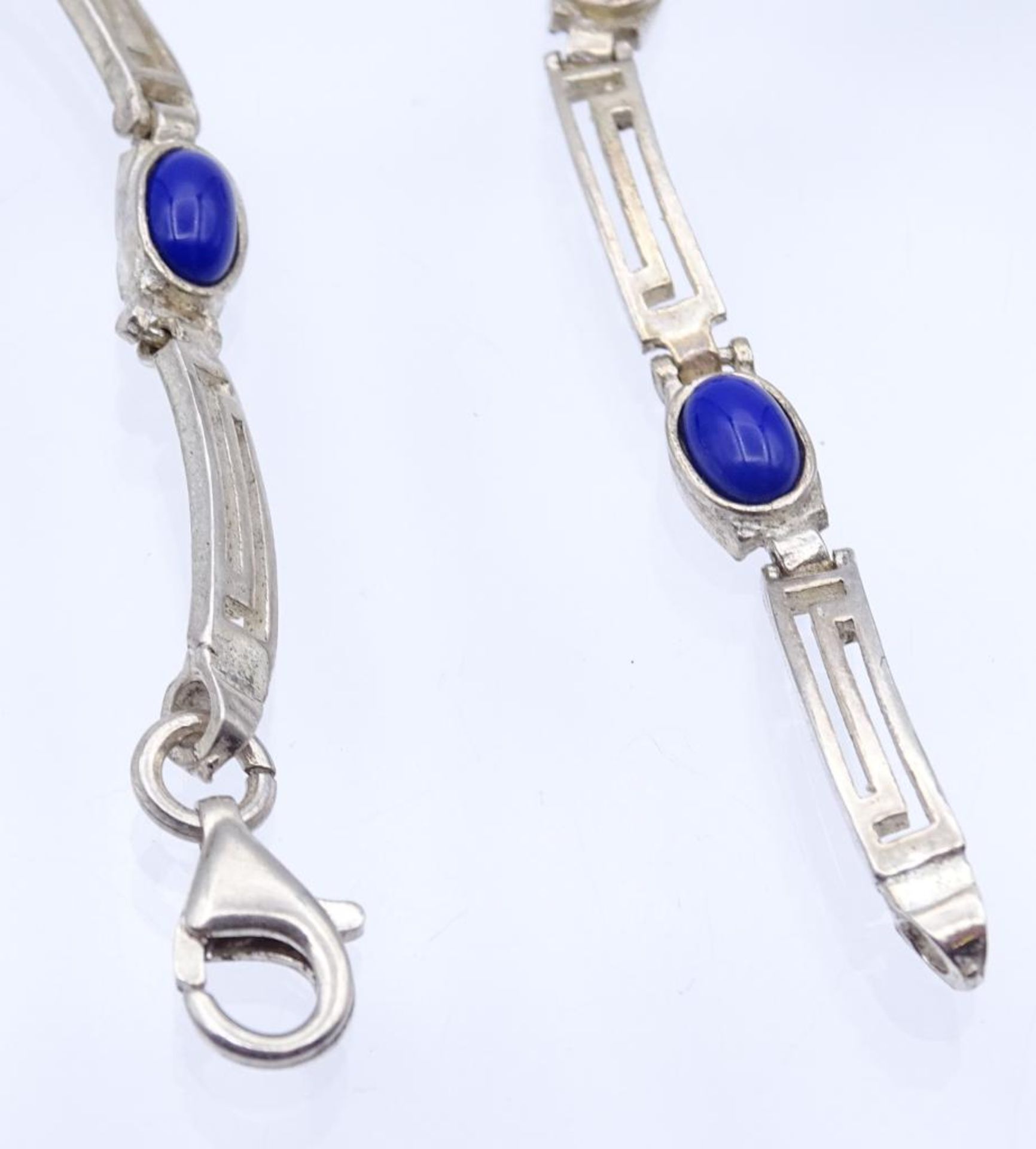 Sterling Silber Halskette mit blauen Cabochons, ein Cabochon fehlt,L- 44,5cm, 17,2gr.- - -22.61 % - Image 2 of 5