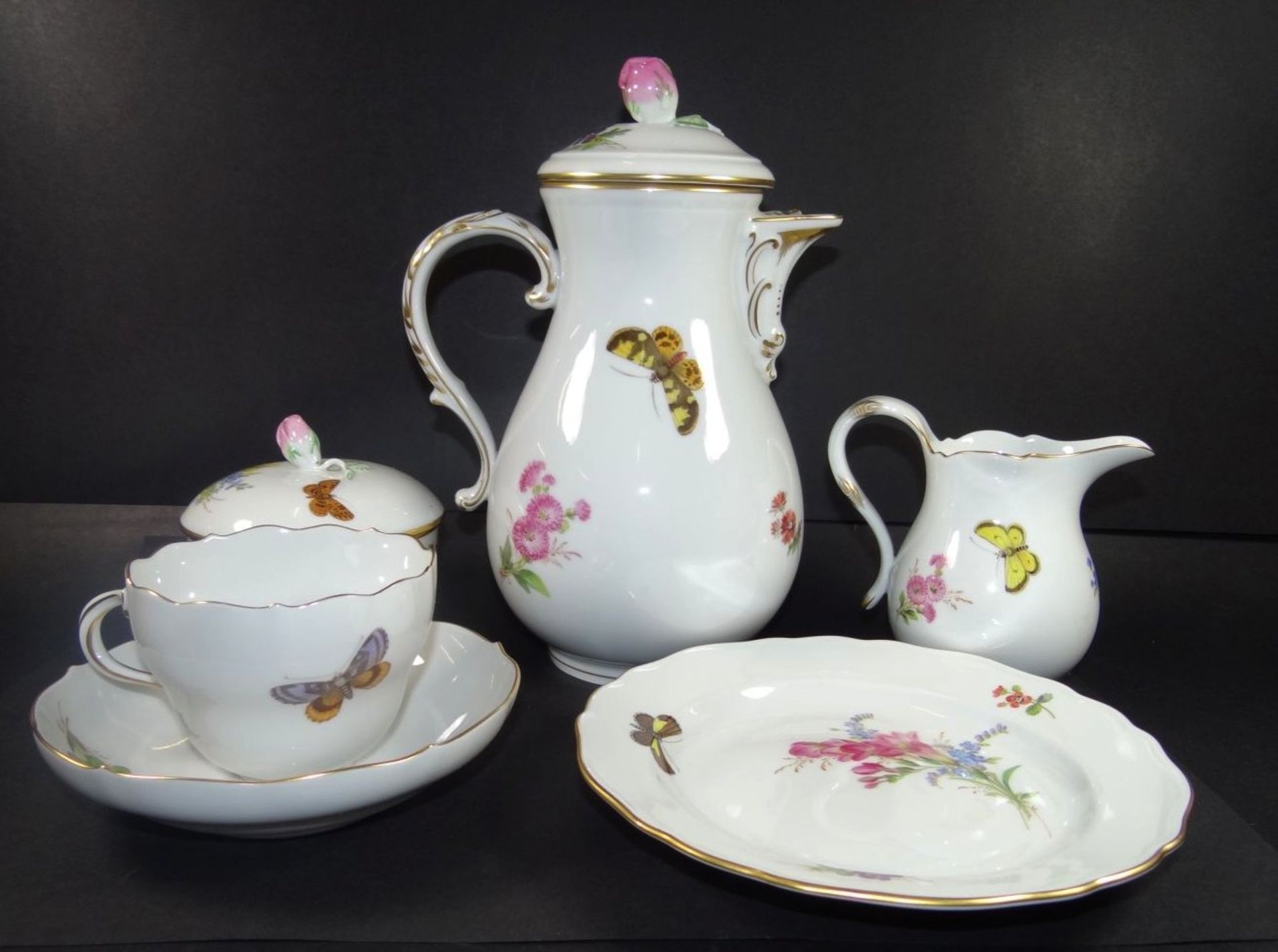 Kaffeeservice für 6 Pers. "Meissen" Blumen und Schmetterlinge, wohl alles 1.Wahl, Kanne H-23 cm, - Bild 3 aus 6