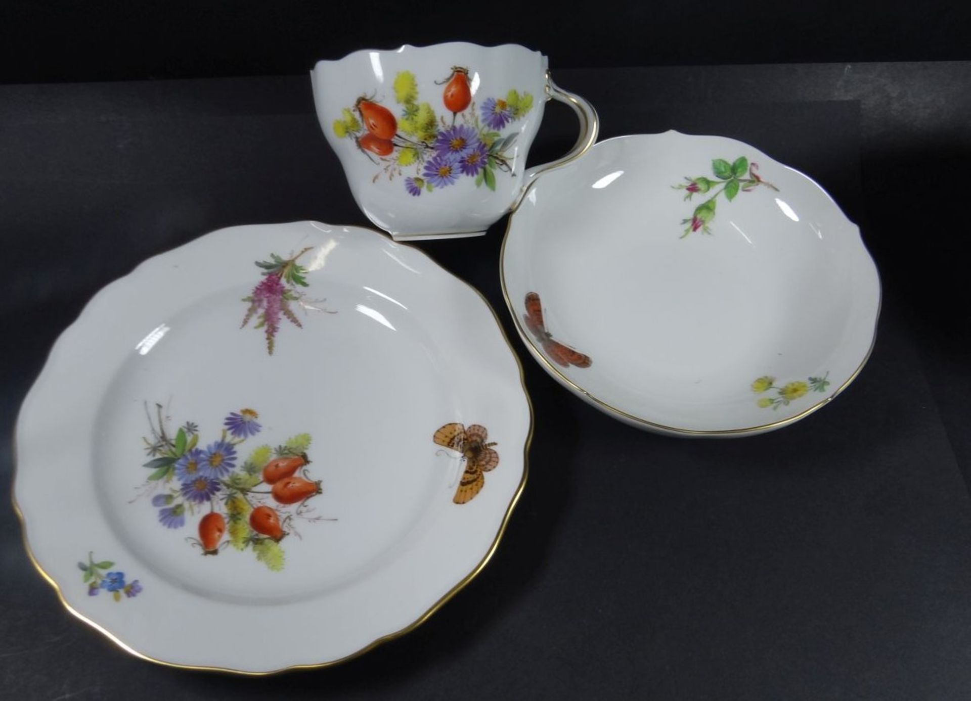 5x Meissen Gedecke, Blumen-und Schmetterlinge, alles erste Wahl, 5 Tassen mit 5 U.T., 6 - Bild 4 aus 5