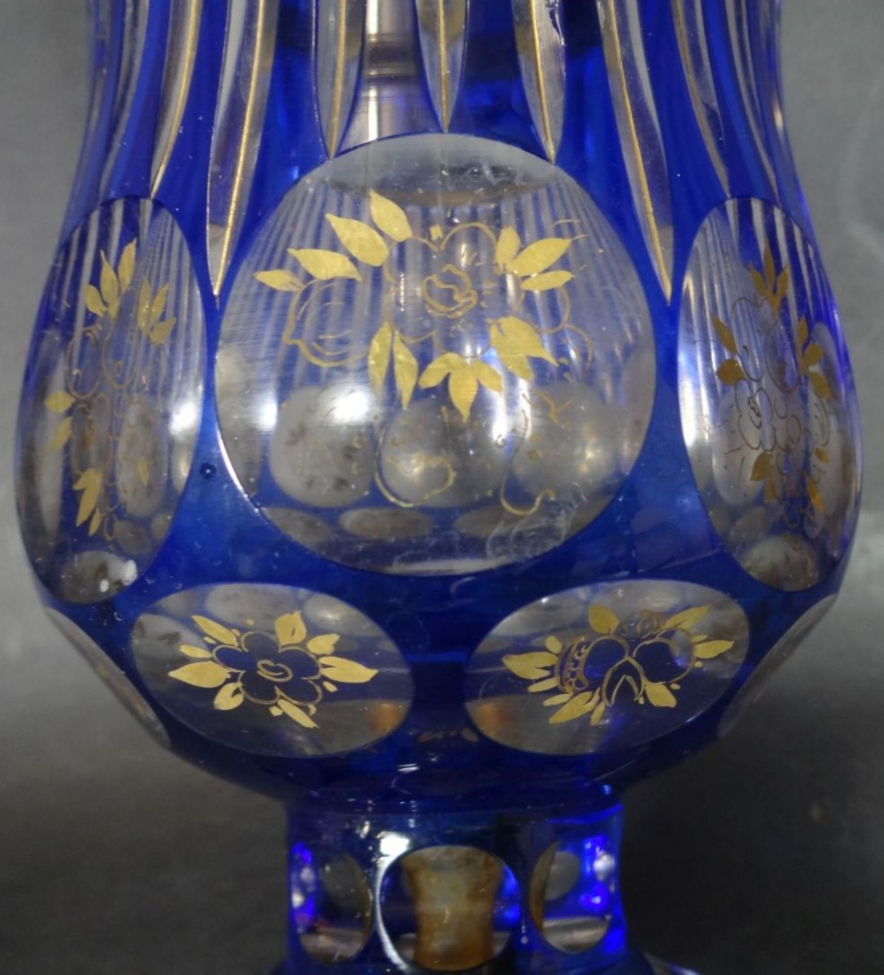 Böhmischer Fussbecher, blau mit Gold, H-16 cm, D-9 c- - -22.61 % buyer's premium on the hammer - Bild 4 aus 6