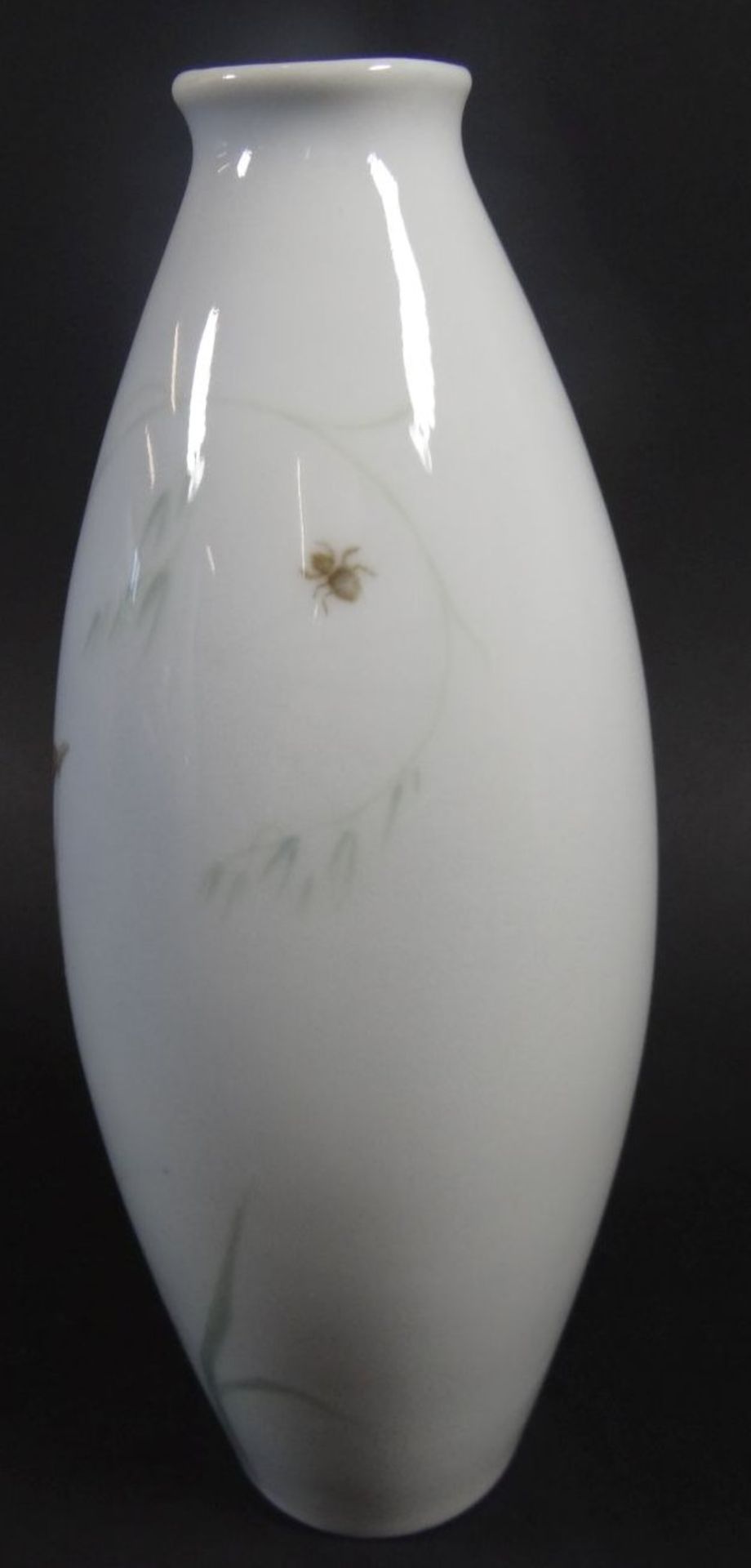 Vase mit Blumen-, Vogel-und Insektendekor "Kaestner", H-18 cm,- - -22.61 % buyer's premium on the - Bild 2 aus 4