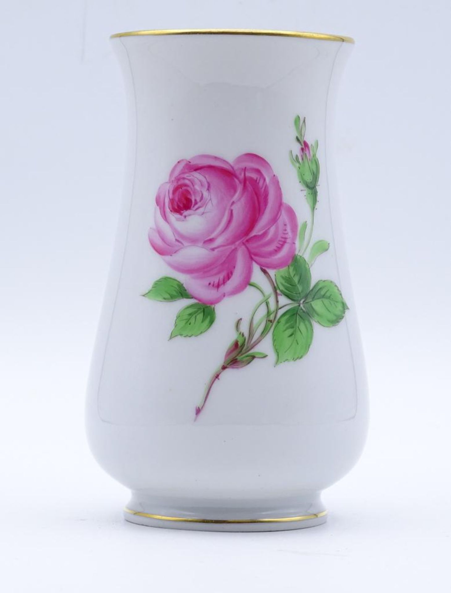 kl. Vase "Meissen",florales Dekor,Schwertermarke durschliffen,Goldrand,H-10,5cm- - -22.61 % buyer'