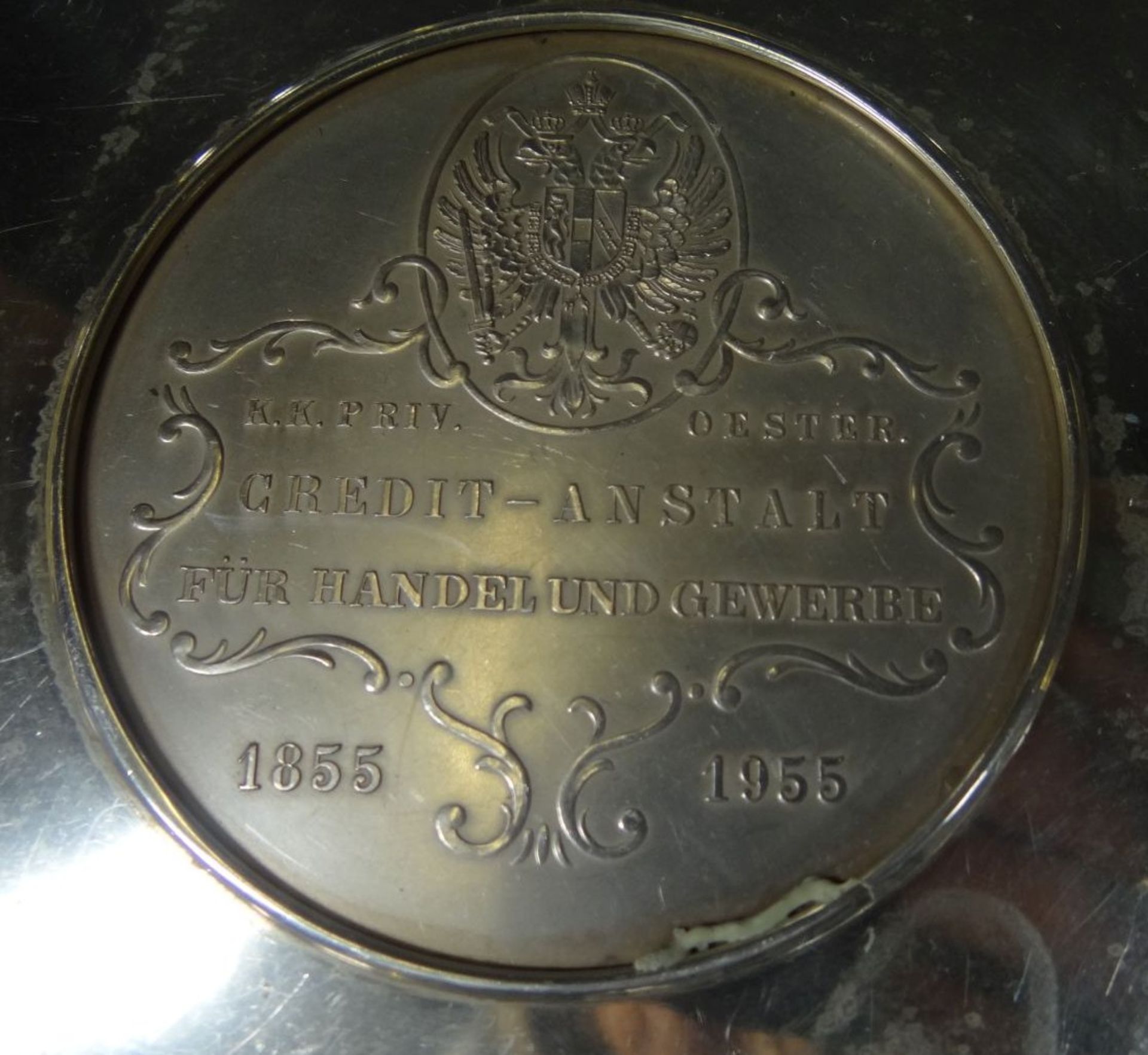 Schale mit Medaillon, Silber-800- "Credit-Anstalt 1855-1955", 19x19 cm, 290 gr.- - -22.61 % buyer' - Bild 7 aus 7