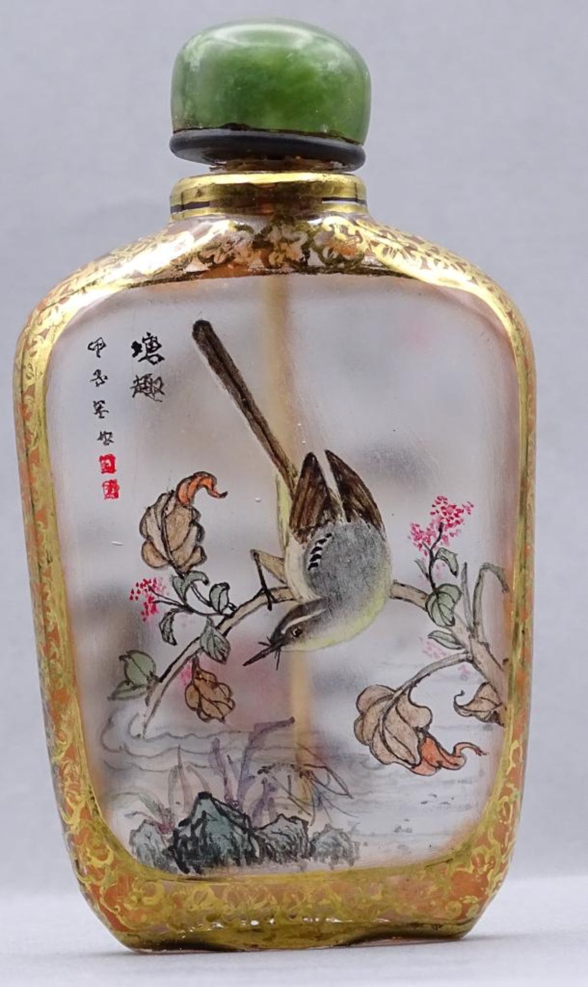 Snuff Bottle, Zwischenglasmalerei mit Goldflitter, H-8 cm- - -22.61 % buyer's premium on the - Bild 2 aus 5