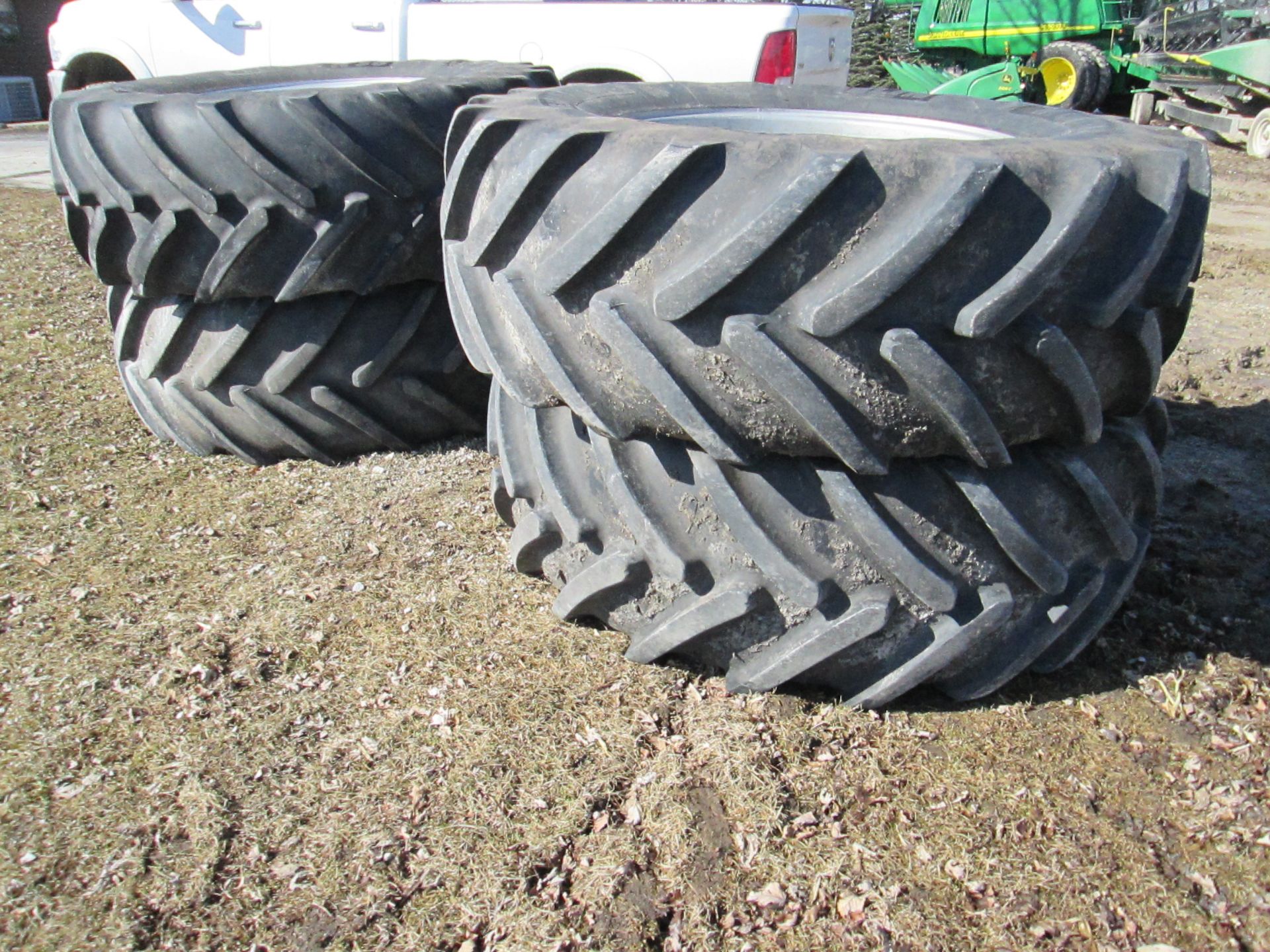 MICHELIN 650/65R38 FLOATER TIRES - Image 2 of 7