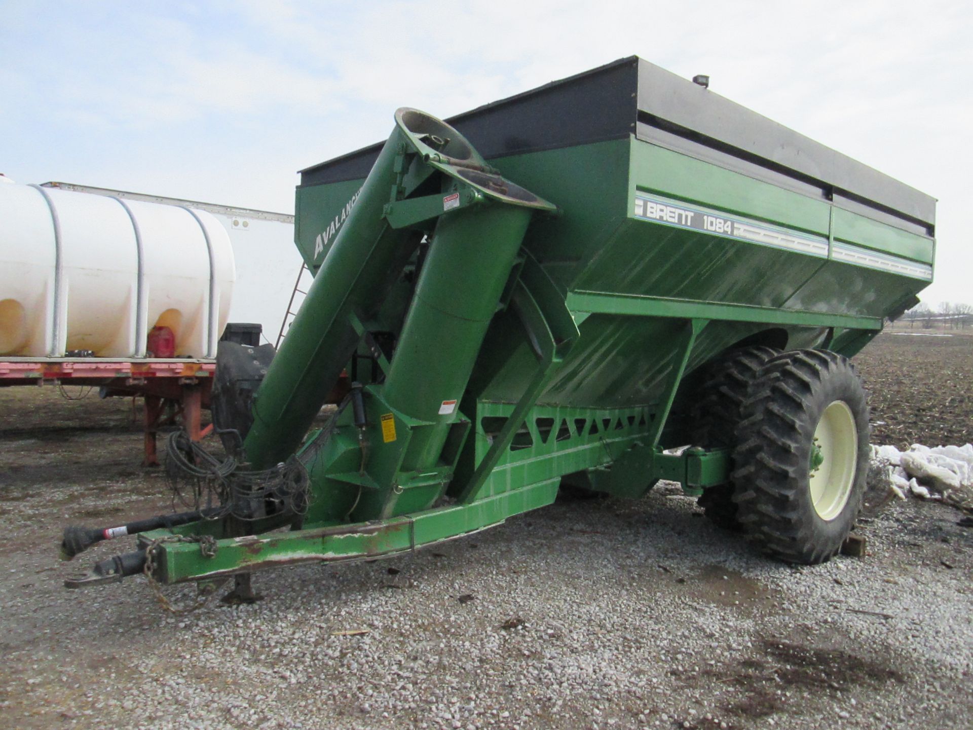 ’01 BRENT 1084 AVALANCHE GRAIN CART,WALKING TANDEMS, SCALE - Image 2 of 11