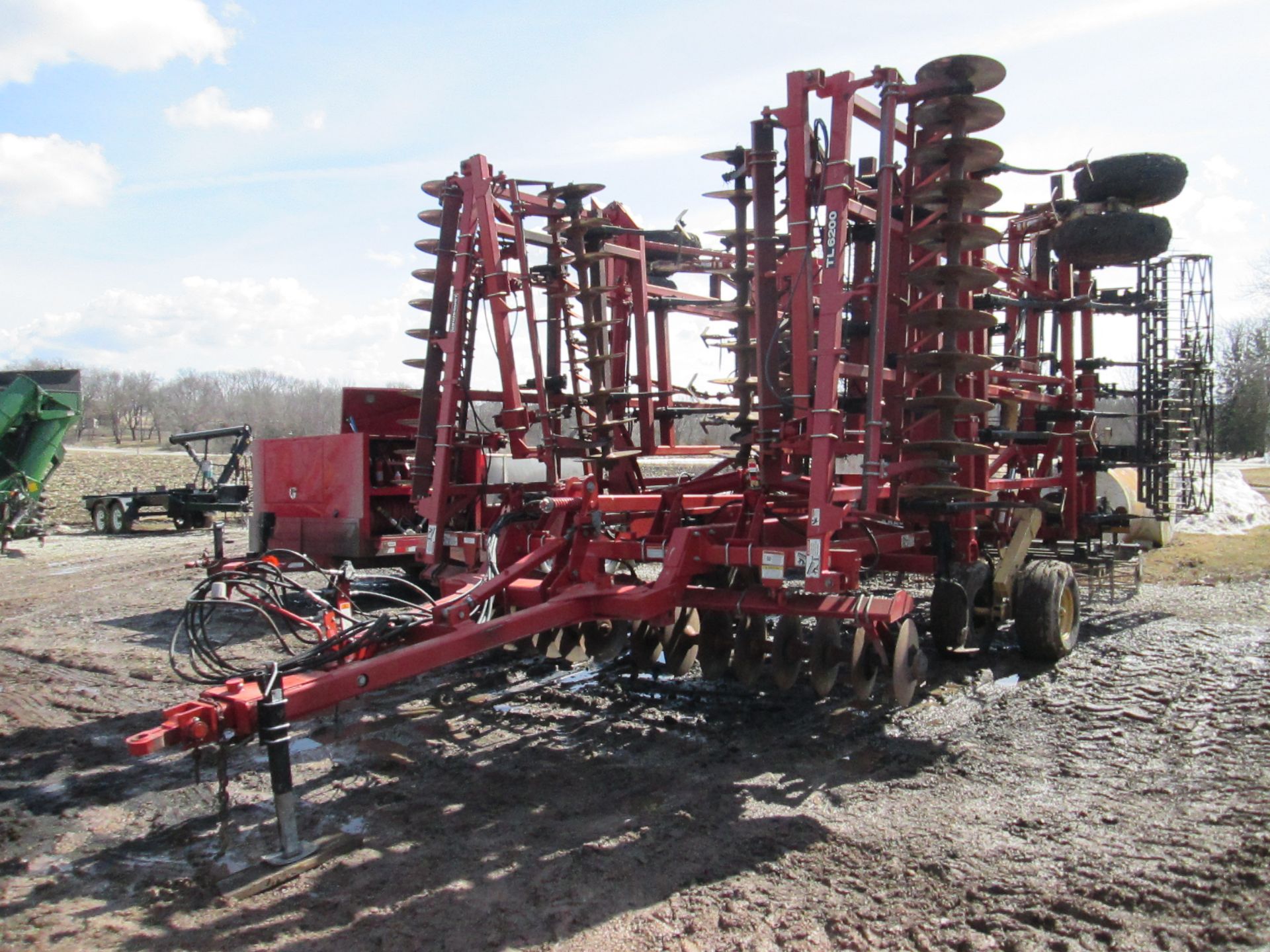 KRAUSE 6200 LANDSMAN SOIL FINISHER, 42’, 3 BAR HARROW,ROLLING BASKETS