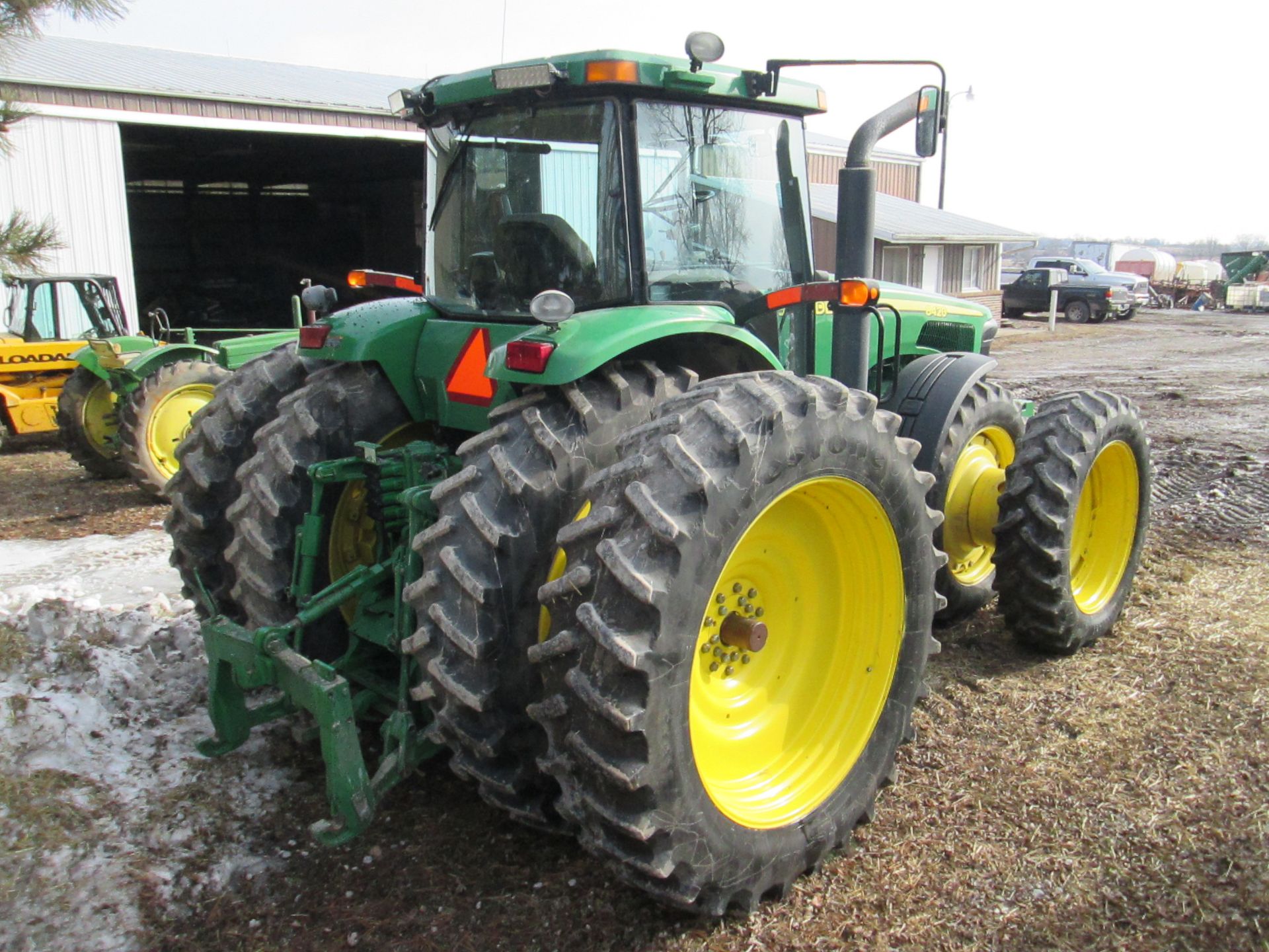 ’02 JD 8420 MFWD,(SN RW8420P007155)P.S.,FRONT SUSPENSION,GREENSTAR READY,480X50 DUALS,4921 HRS. - Image 3 of 19