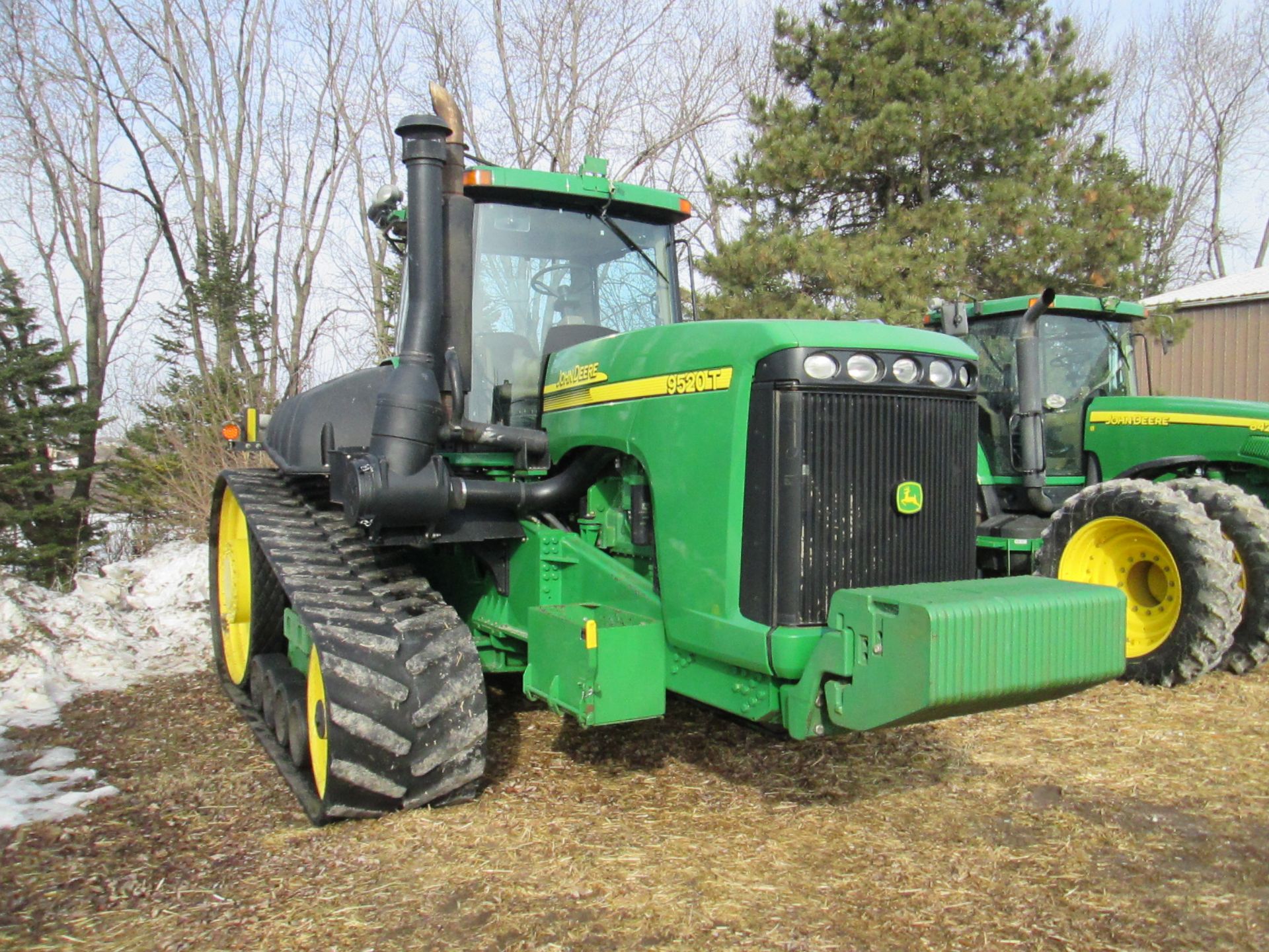 ’03 JD 9520T,(SN RW9520T902016)30” TRACKS;1000 PTO; GREENSTAR READY,5 HYDR, 4340 HRS - Image 2 of 20