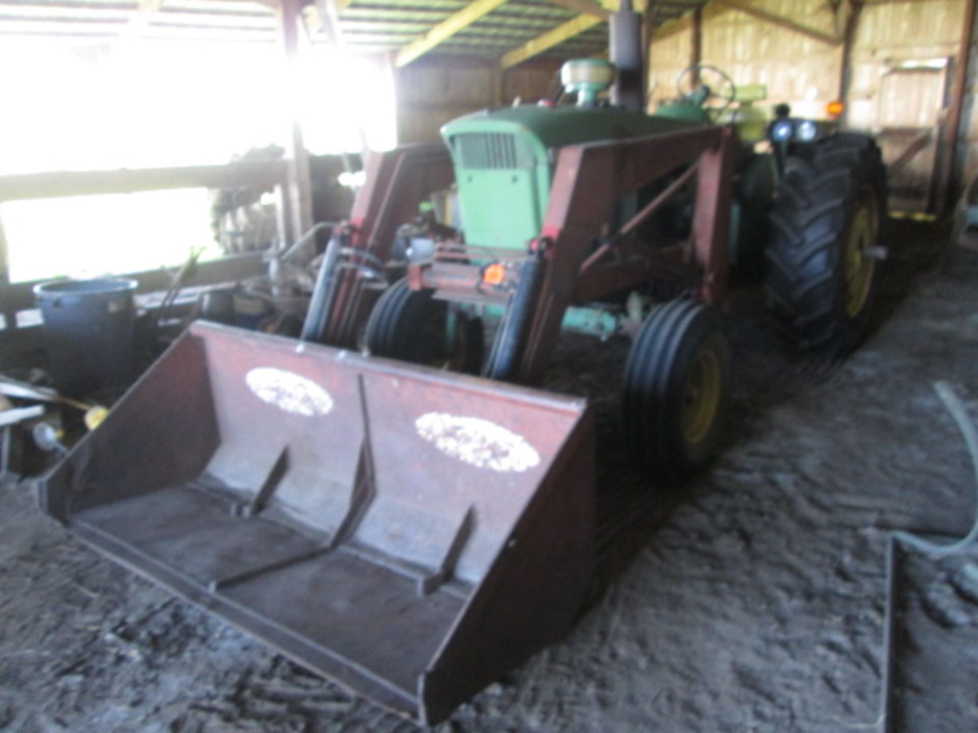 1963 JD 4010 DSL; W.F, DUAL HYDR; NEW 420/85R34 TIRES; BUSHHOG/STANHOIST LOADER, INDEPENDENT VALVE