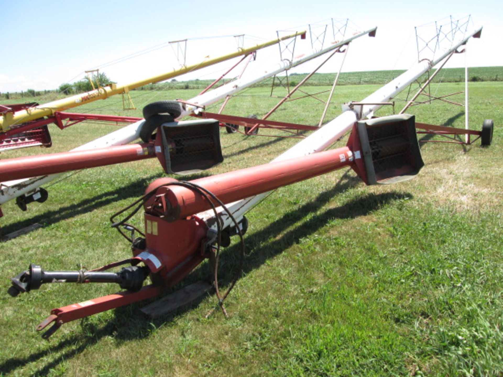 FETERL 10X66 AUGER, SWING HOPPER - Image 2 of 7