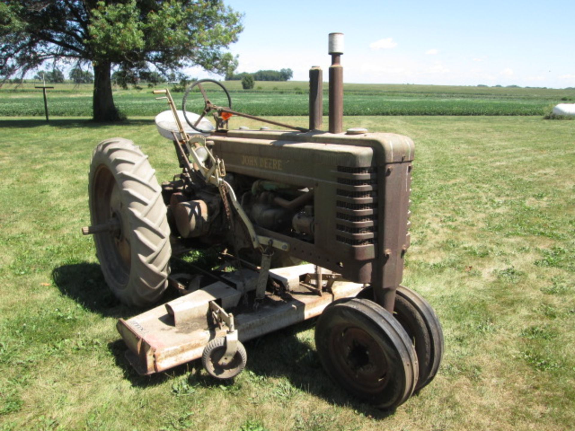 JD B SN 184506, NON RUNNING/ BELLY MOWER