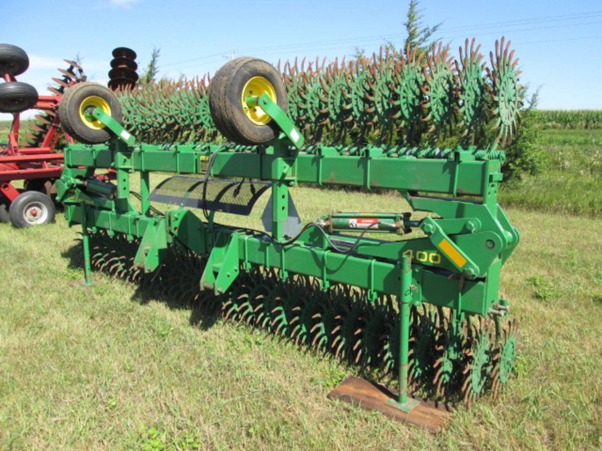 JD 430 FLAT FOLD ROTARY HOE; LIKE NEW