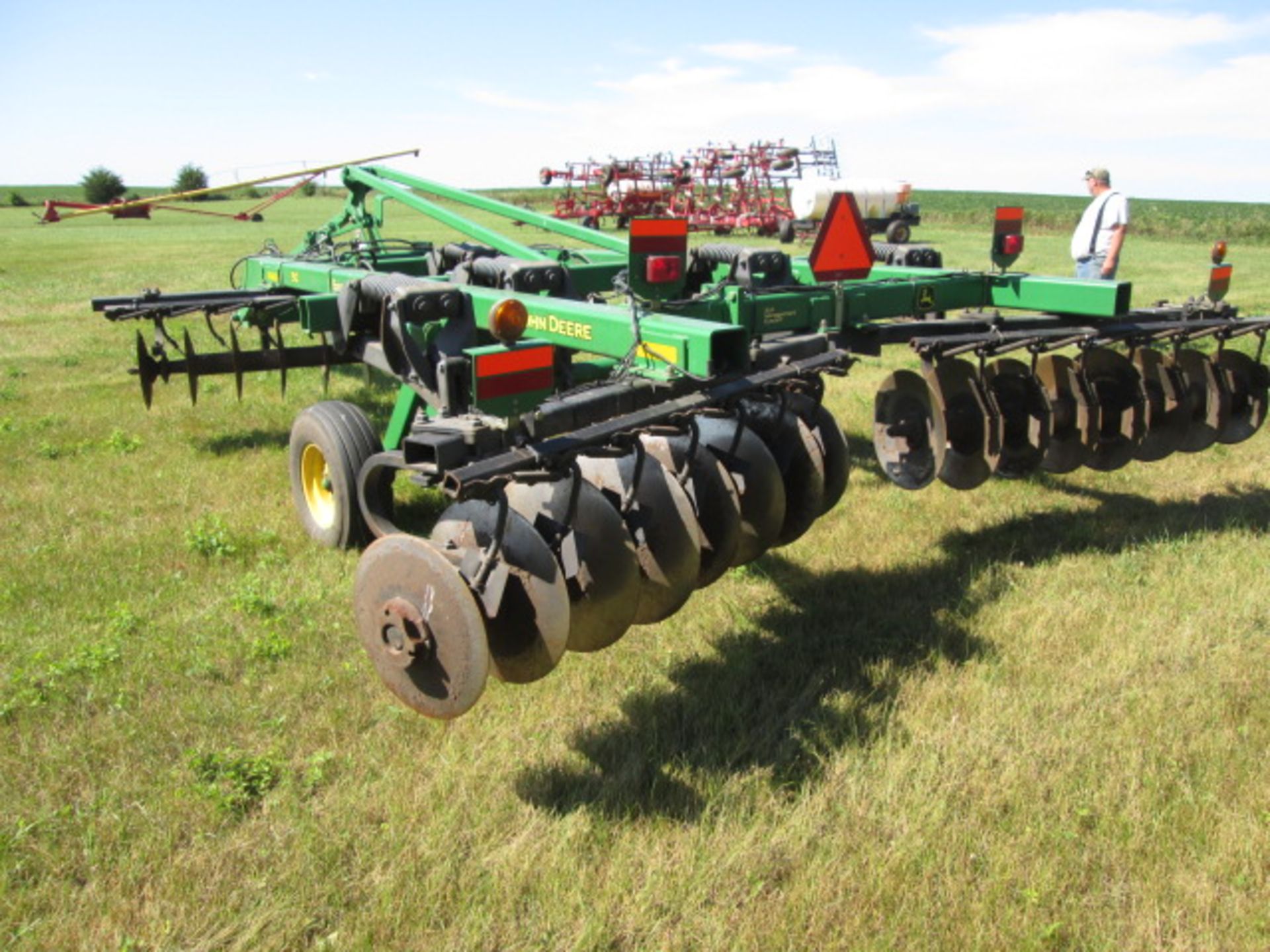 JOHN DEERE 512 5 SHANK DISC RIPPER - Image 4 of 13