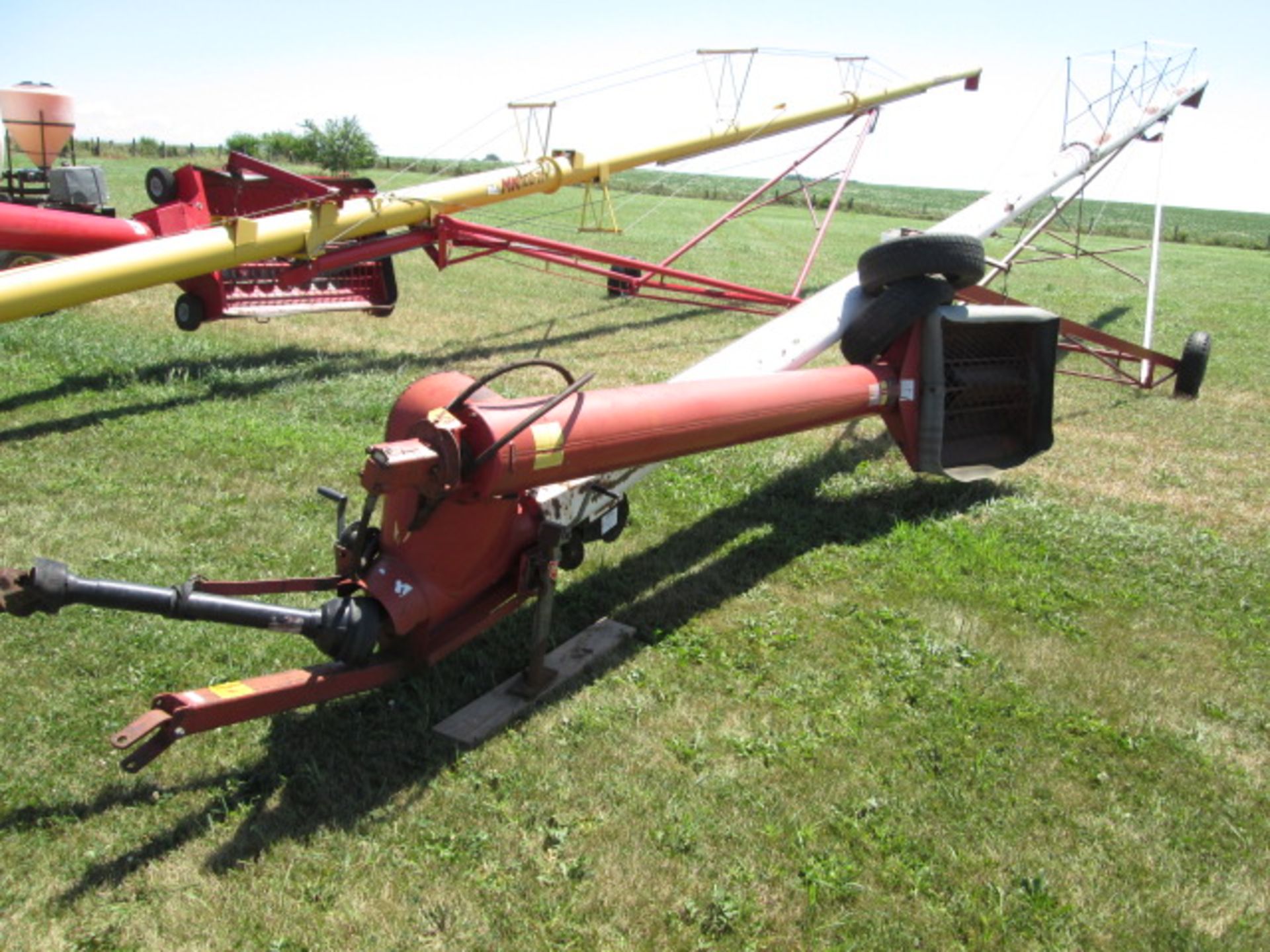 FETERL 10X66 AUGER, SWING HOPPER - Image 2 of 6