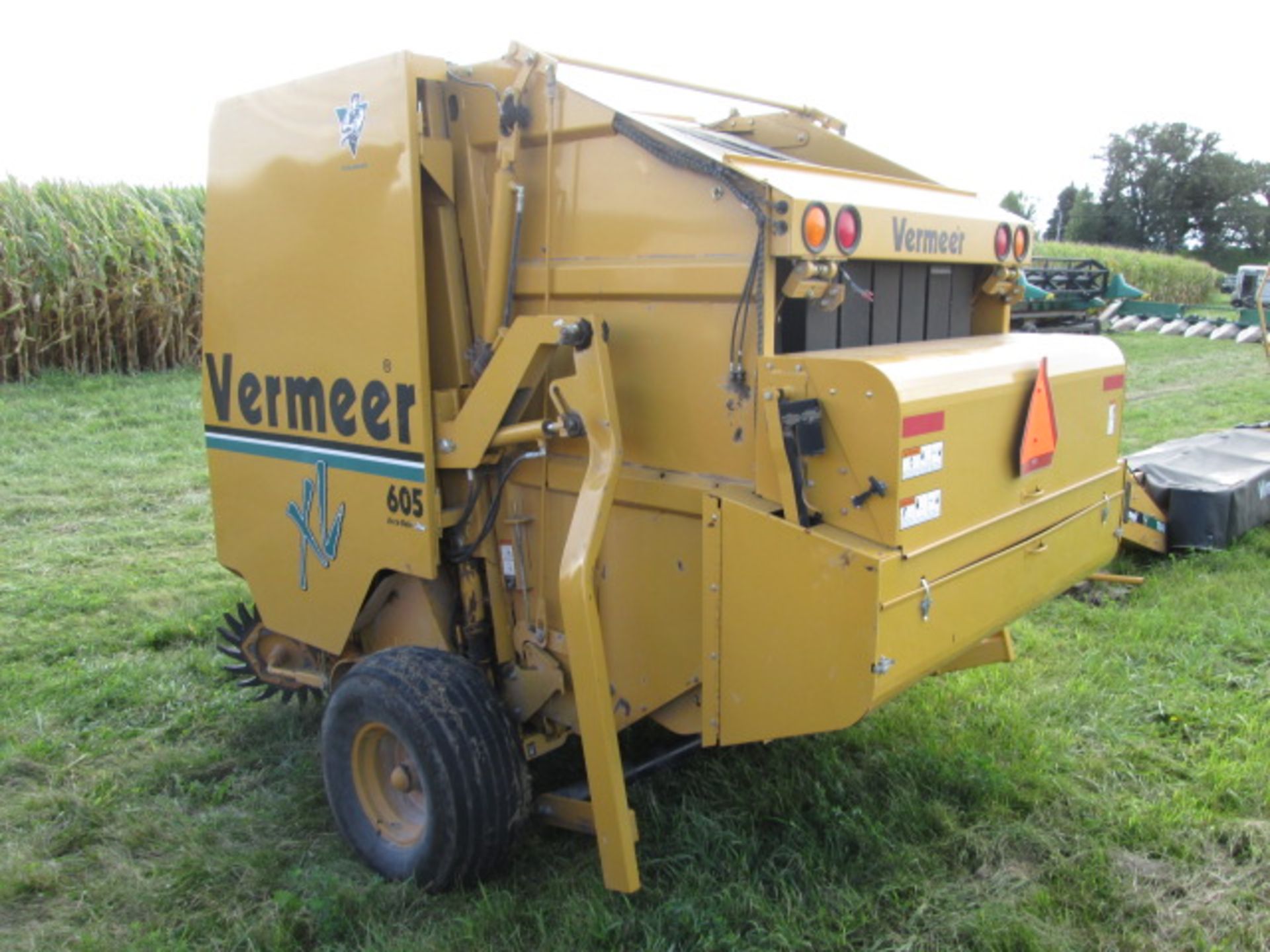 VERMEER 605XL BALER, NET WRAP,ACCU BALE, 7361 BALES - Image 4 of 10