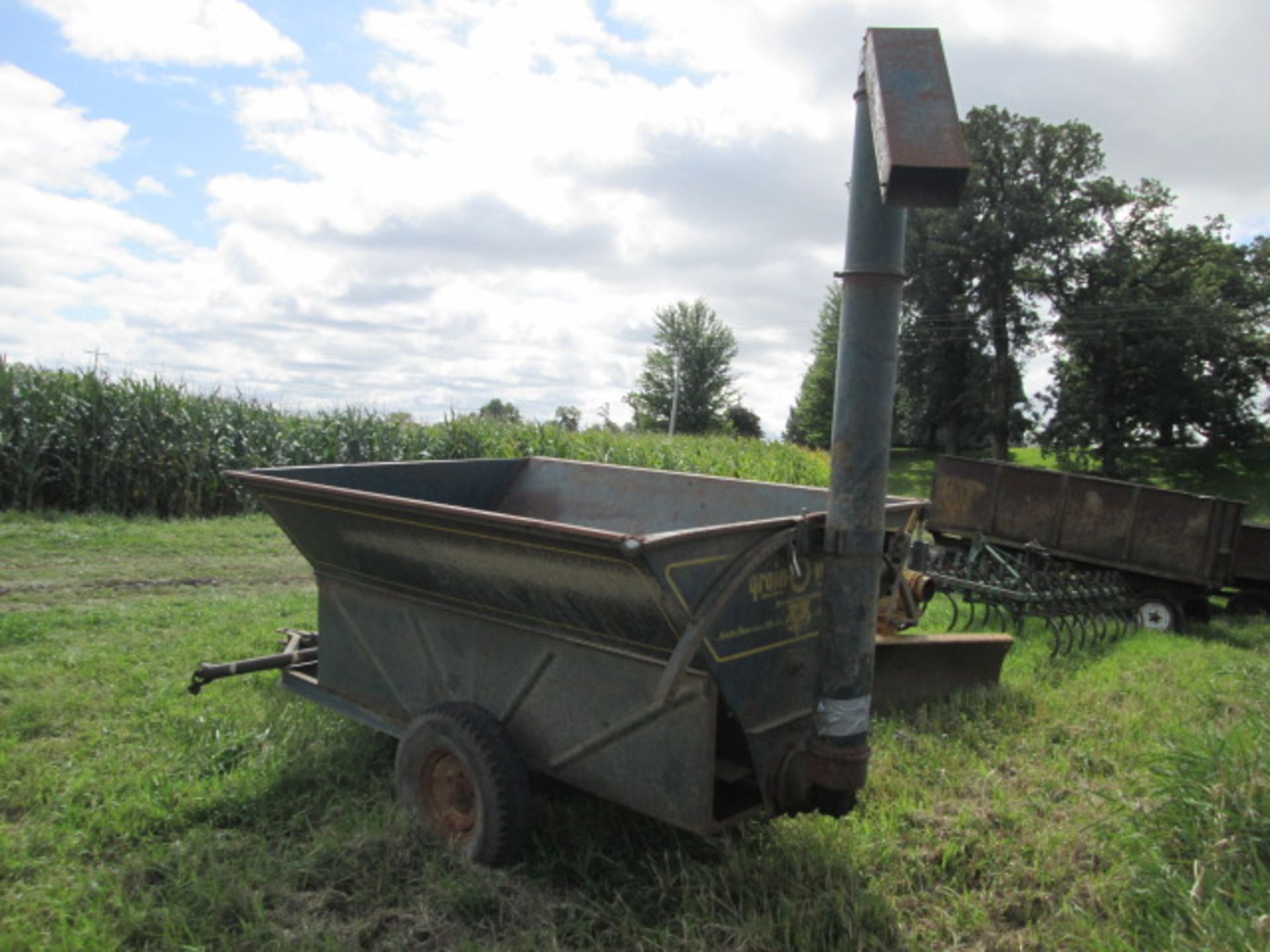 GRAIN-O-VATOR AUGER WAGON - Image 3 of 5