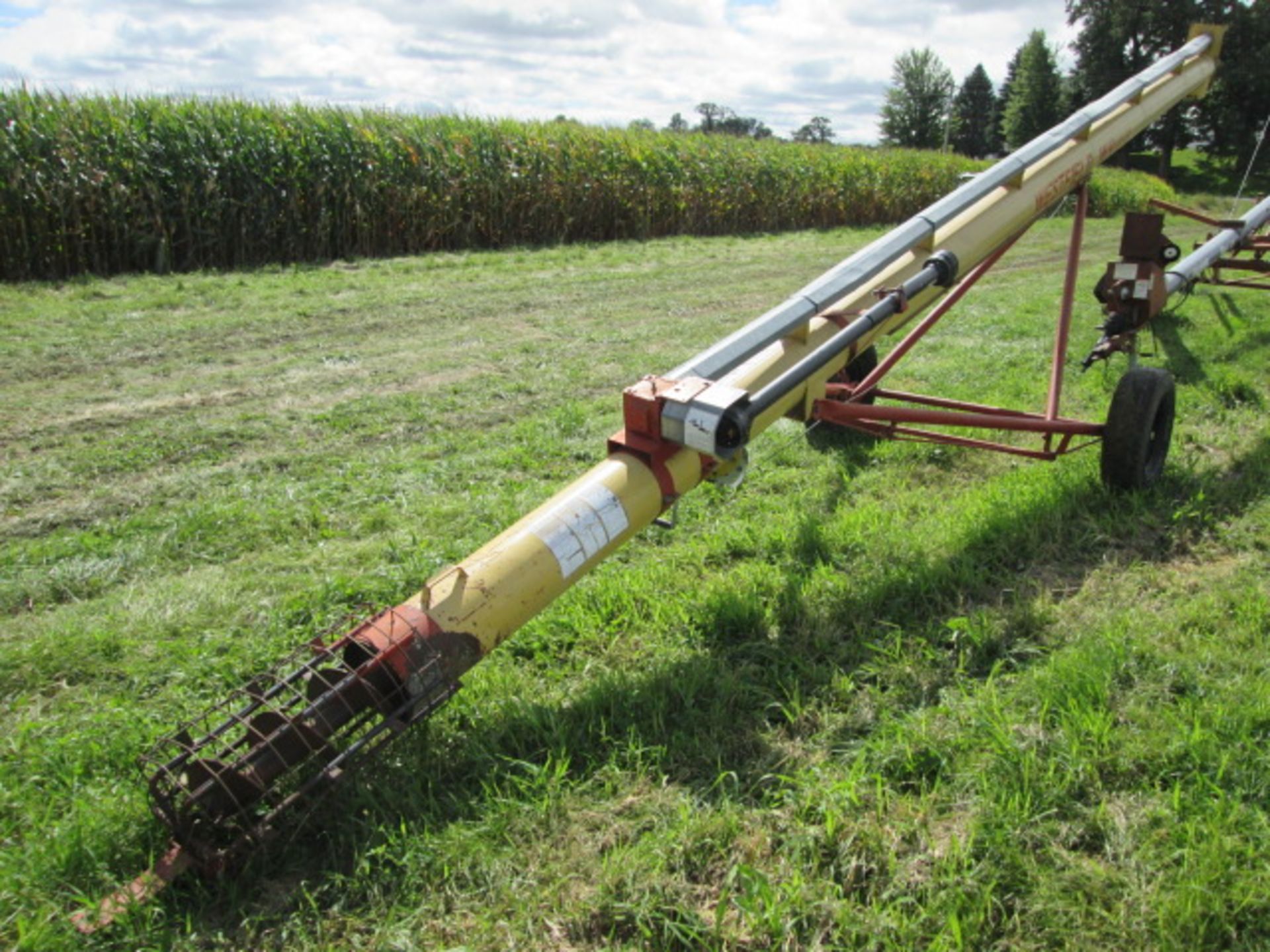 WESTFIELD 10X31 PTO AUGER - Image 2 of 4