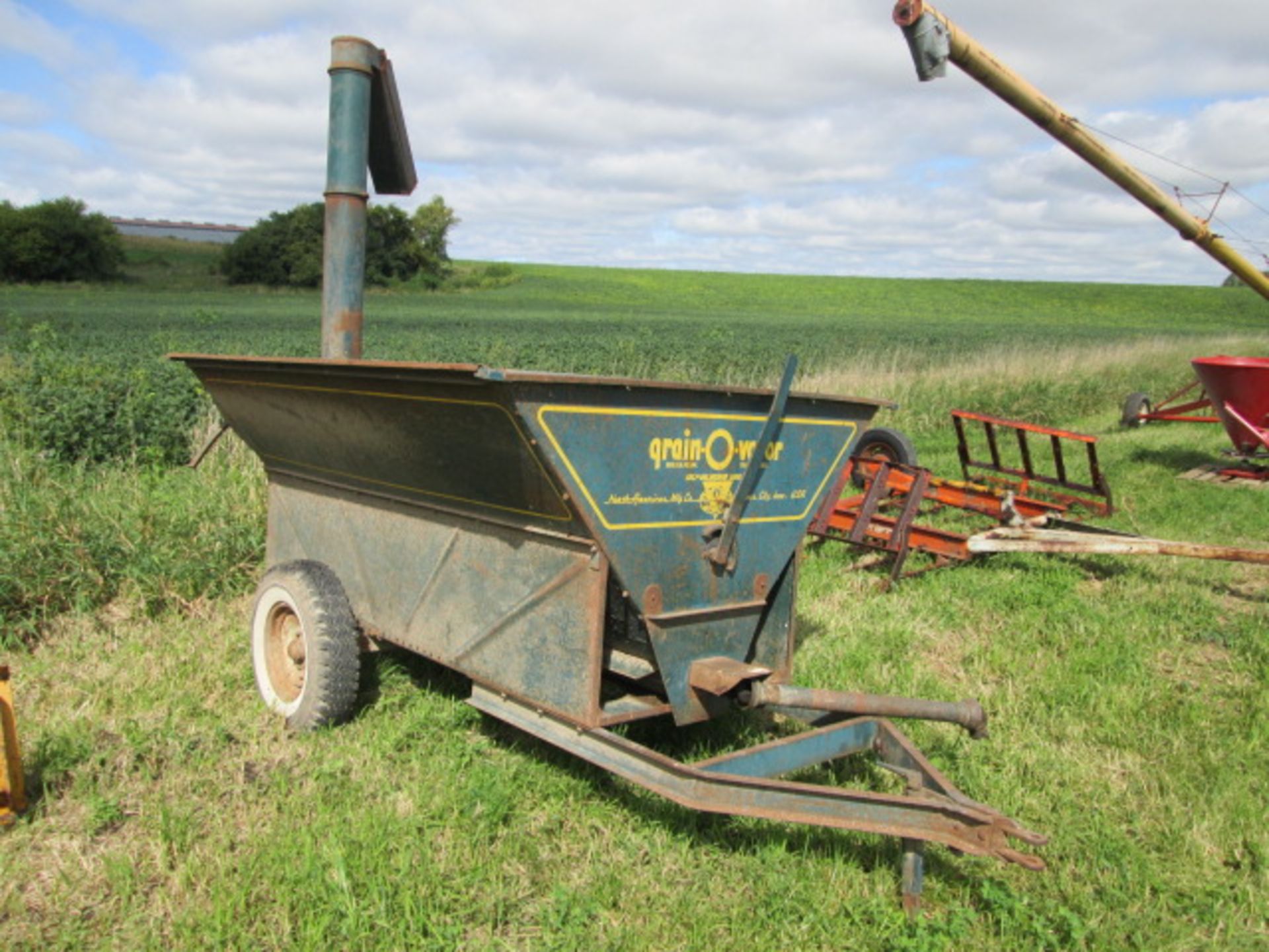 GRAIN-O-VATOR AUGER WAGON