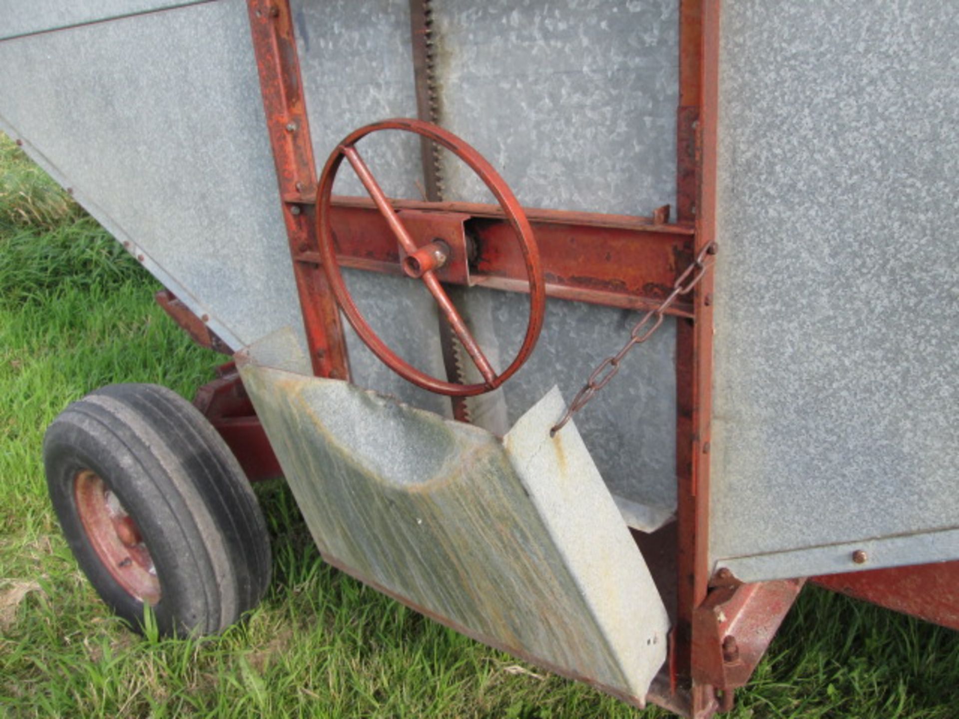 HEIDER 300 GRAVITY WAGON - Image 6 of 8