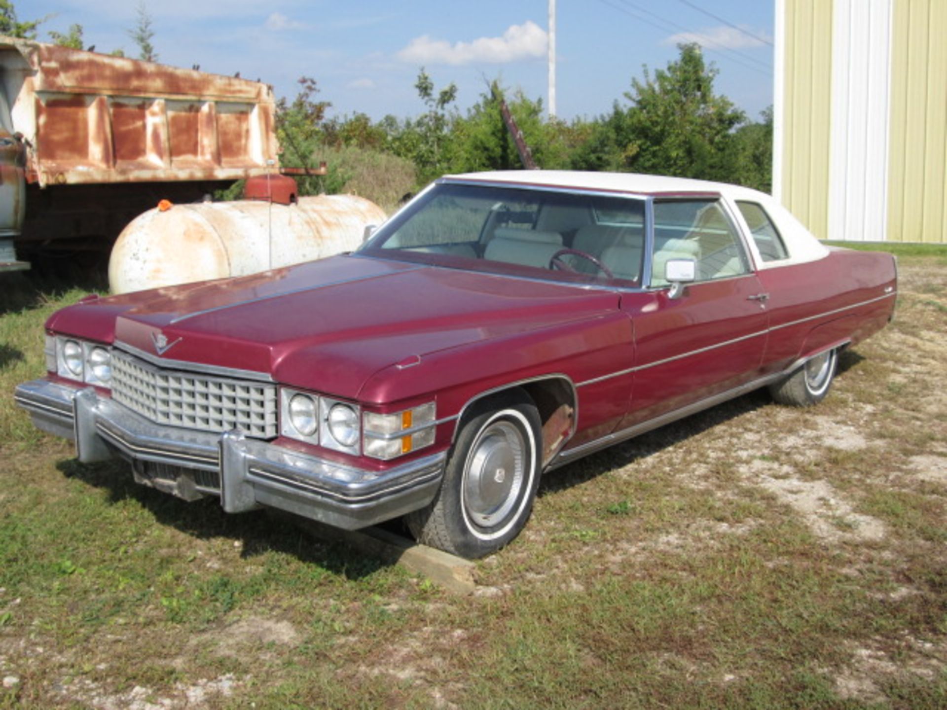 '74 CADILLAC COUPE DEVILLE, NON RUNNING