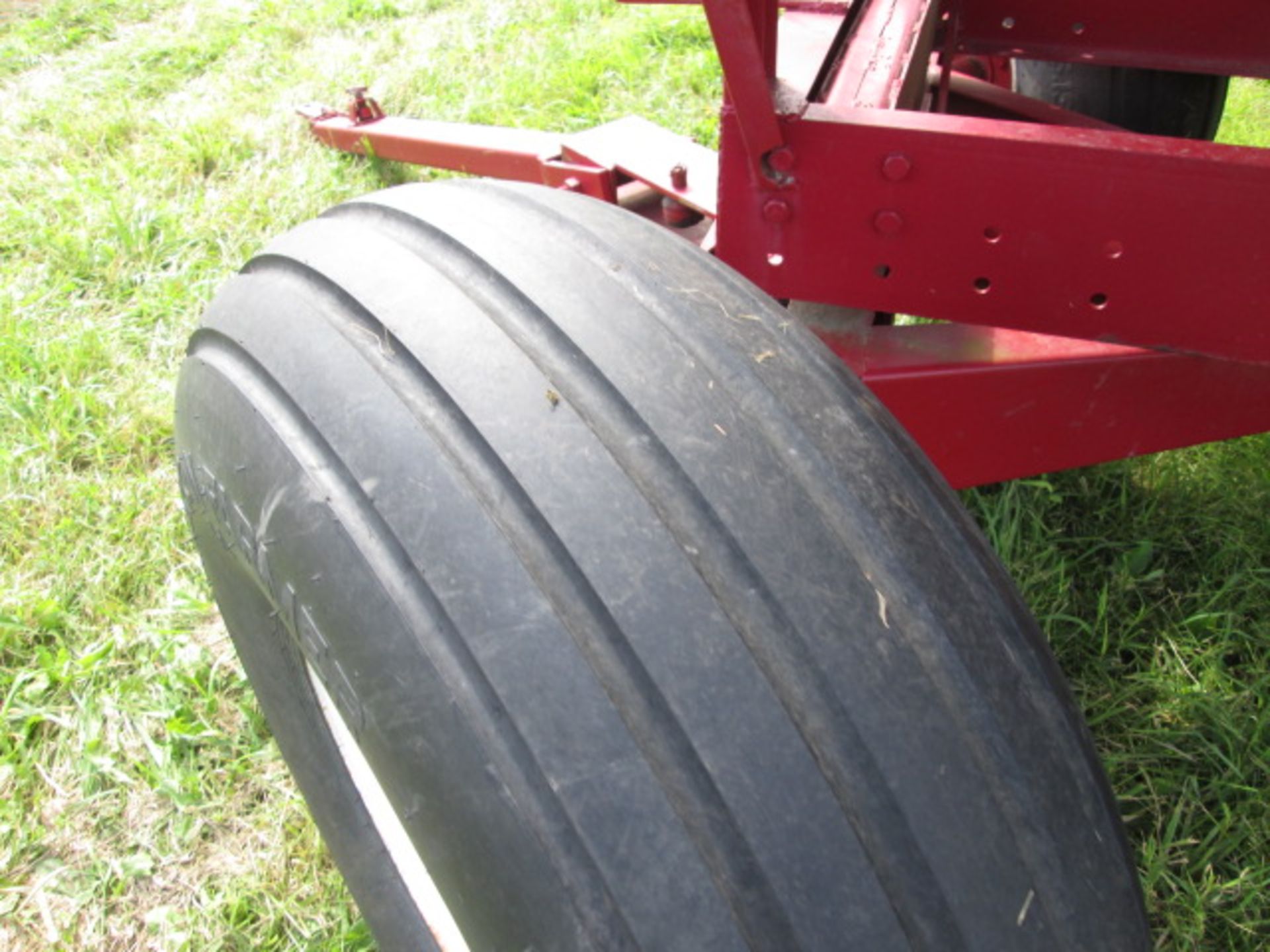 M&W 400 GRAVITY WAGON - Image 6 of 7