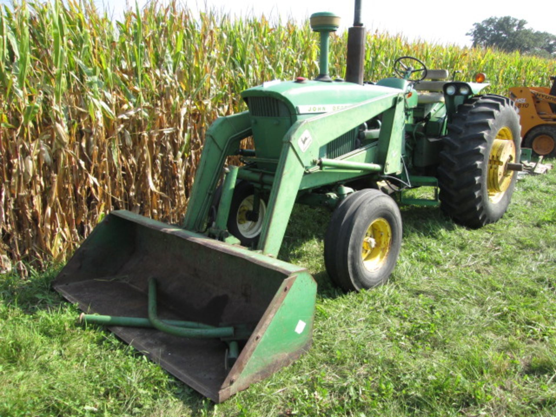 ’68 JD 4020 DSL, P.S., 18.4X34, /JD 48 LOADER