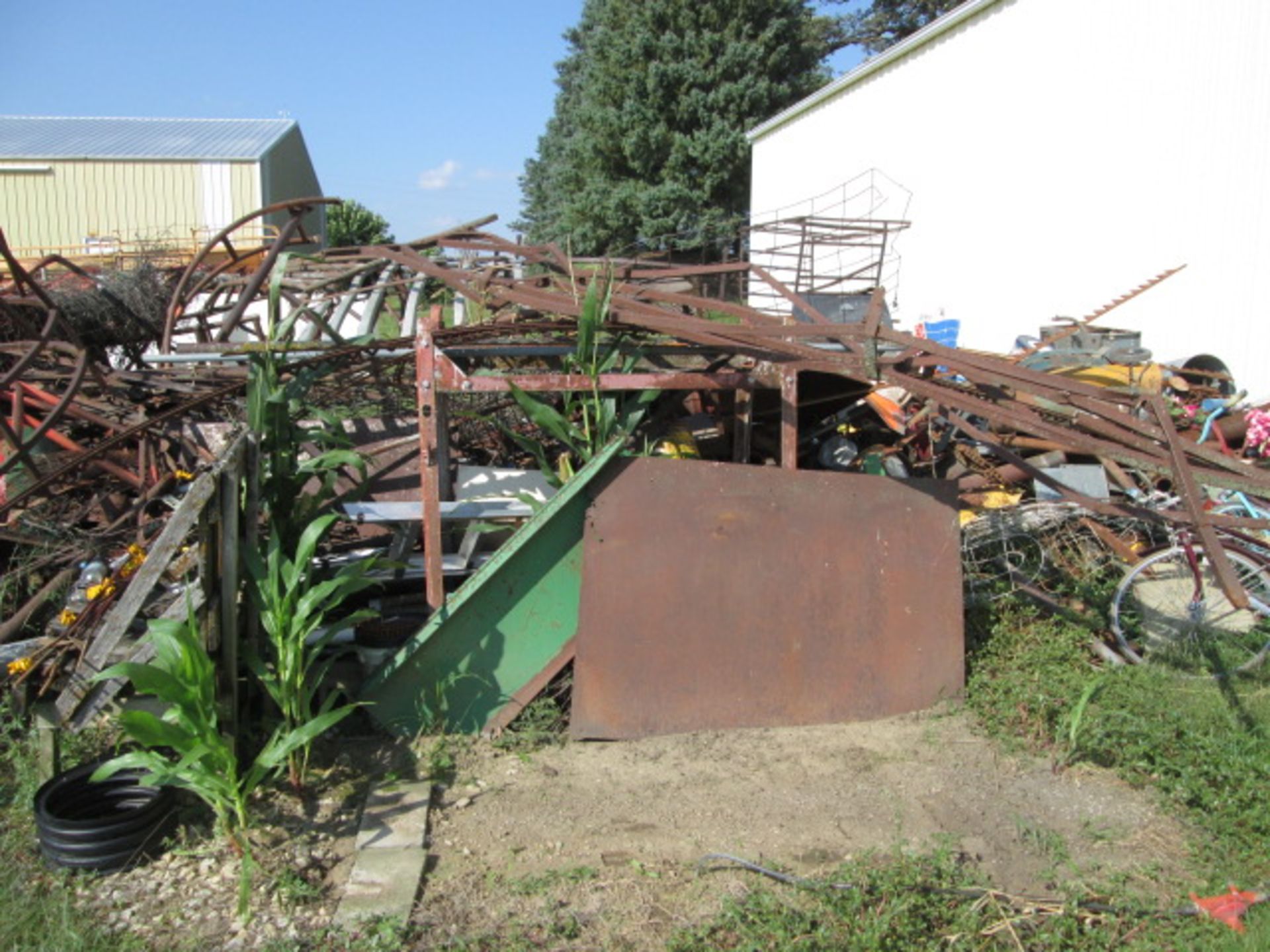 SCRAP IRON - Image 3 of 7