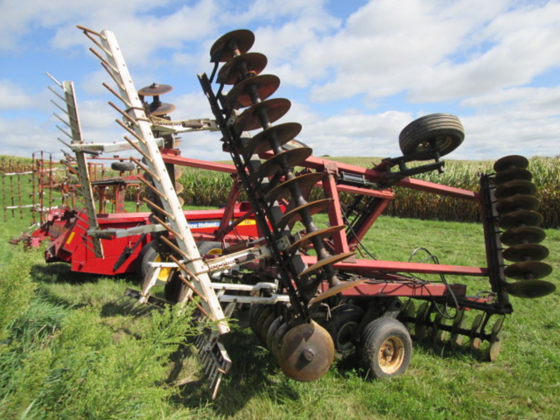 IH 496 25’ DISC,BUSTER BAR HARROW - Image 3 of 10