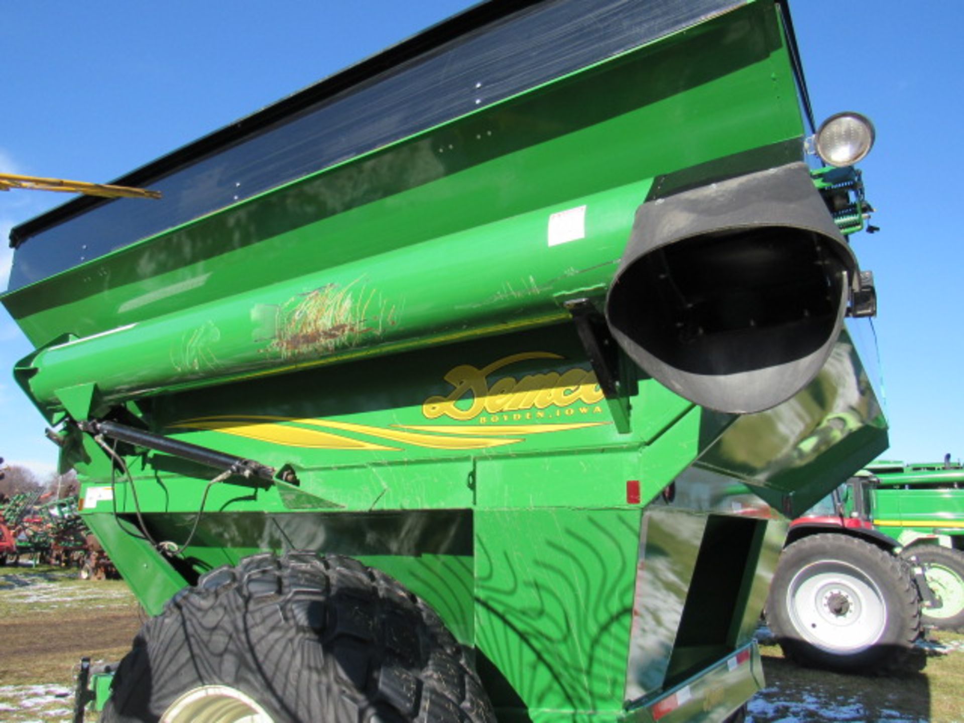 Demco 650 Grain Cart - Image 2 of 5