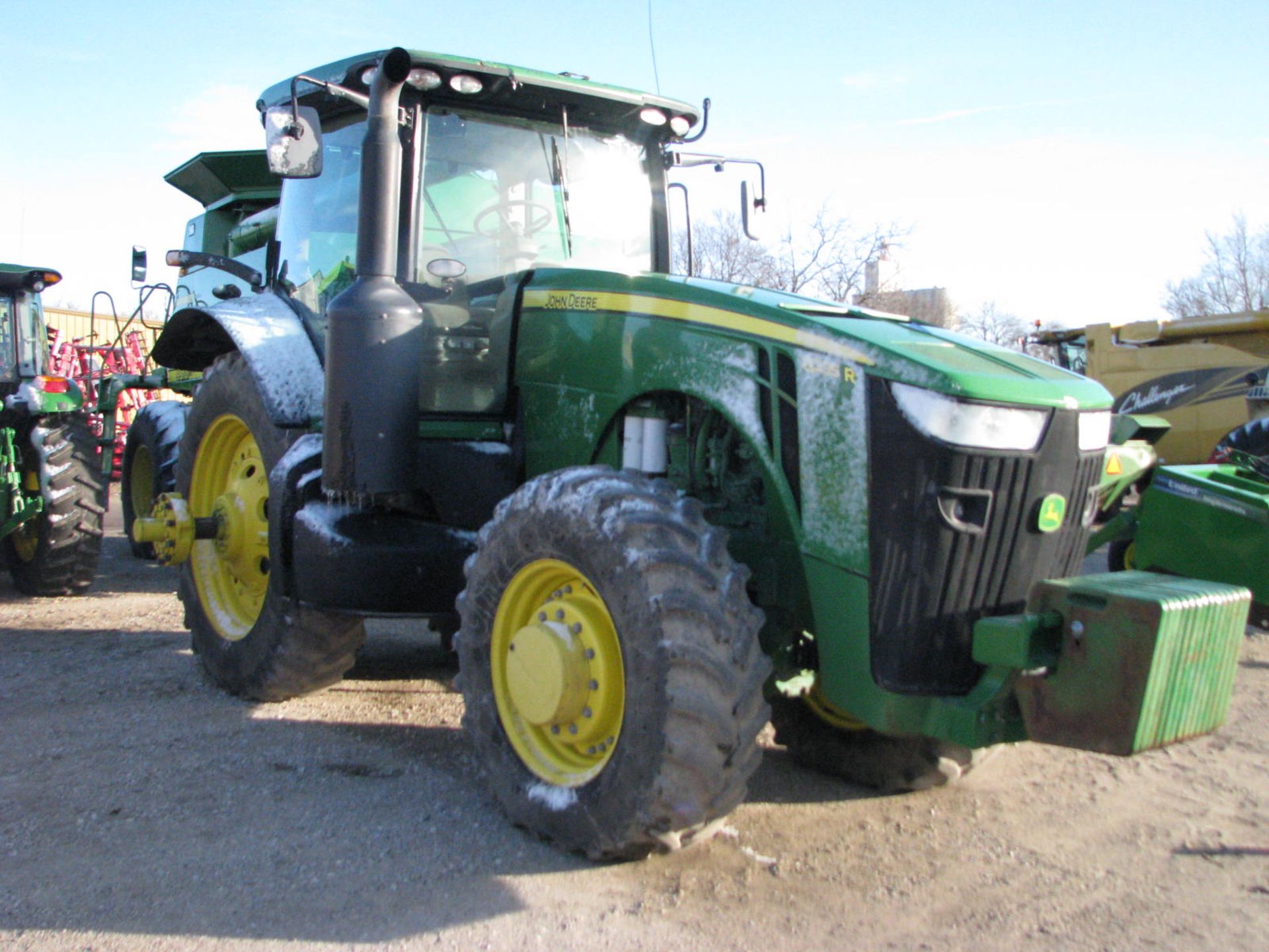 JD 8245R WITH DUALS - Image 3 of 4