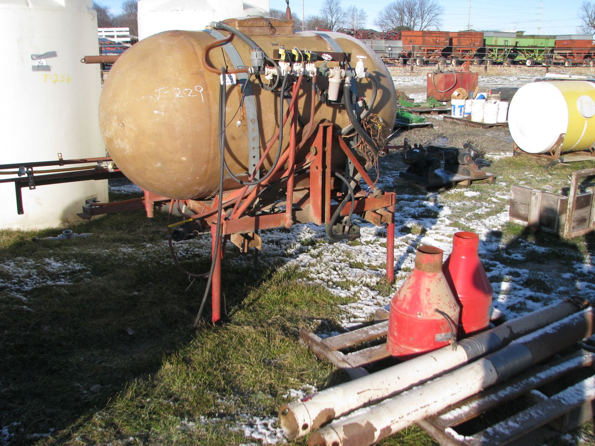 3PT 300 GALLON SPRAYER WITH BOOMS