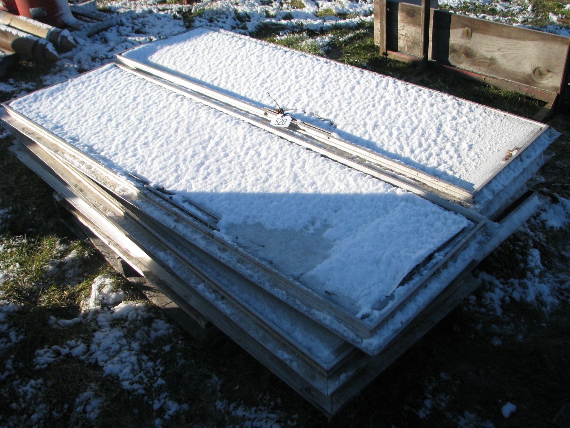 SHED SIDE VENT DOORS