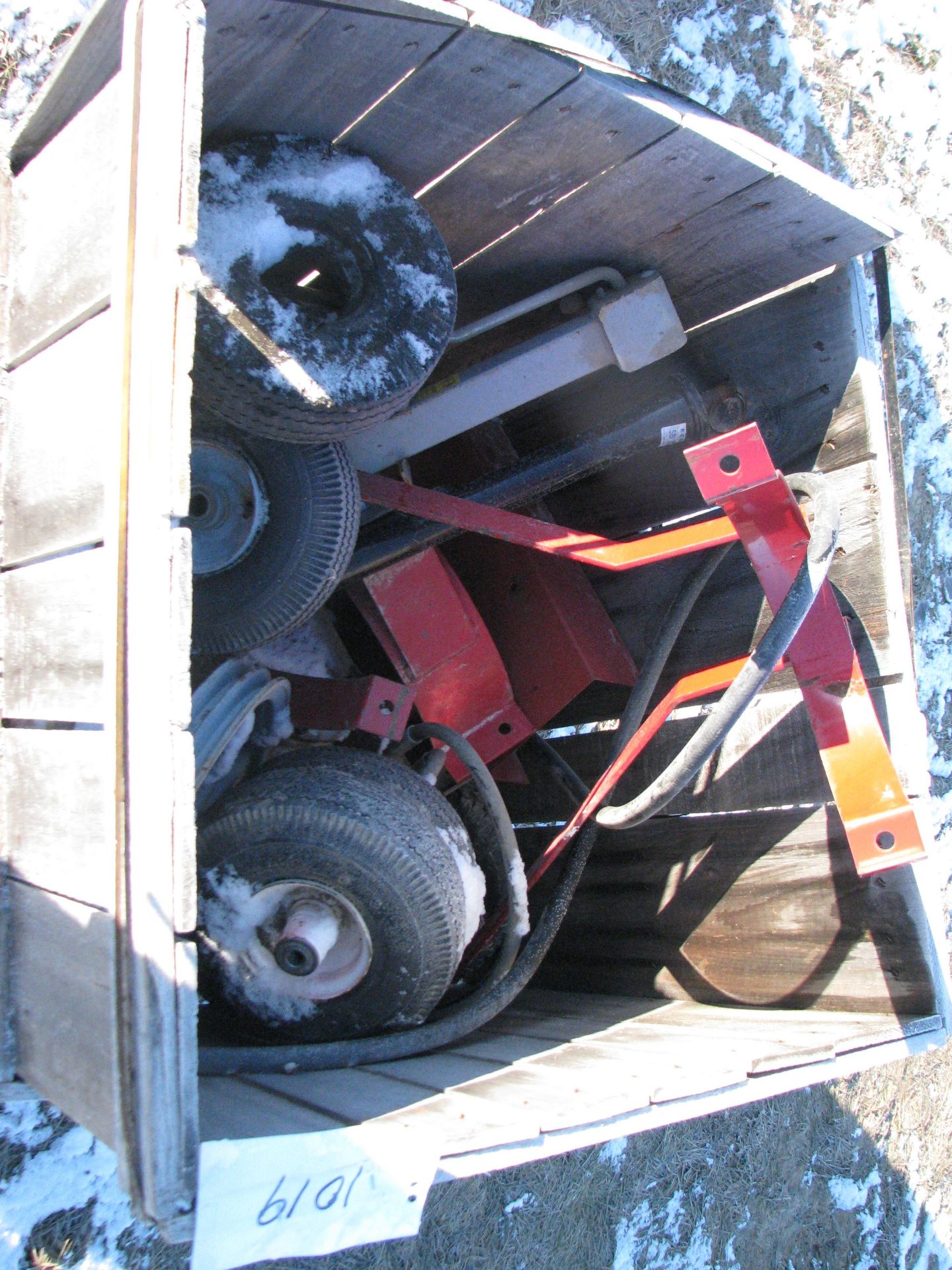 AUGER JACK AND WHEELS