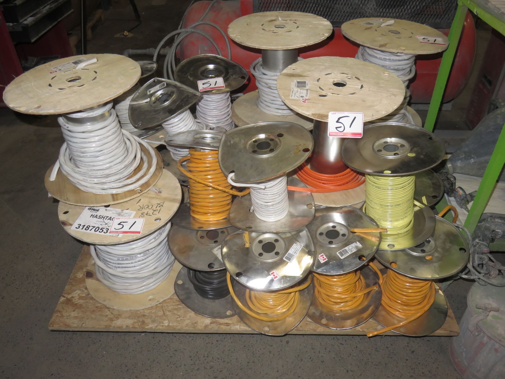 LOT - UNIVERSAL ASSORTED H/D ELECTRICAL WIRE (1-SKID)