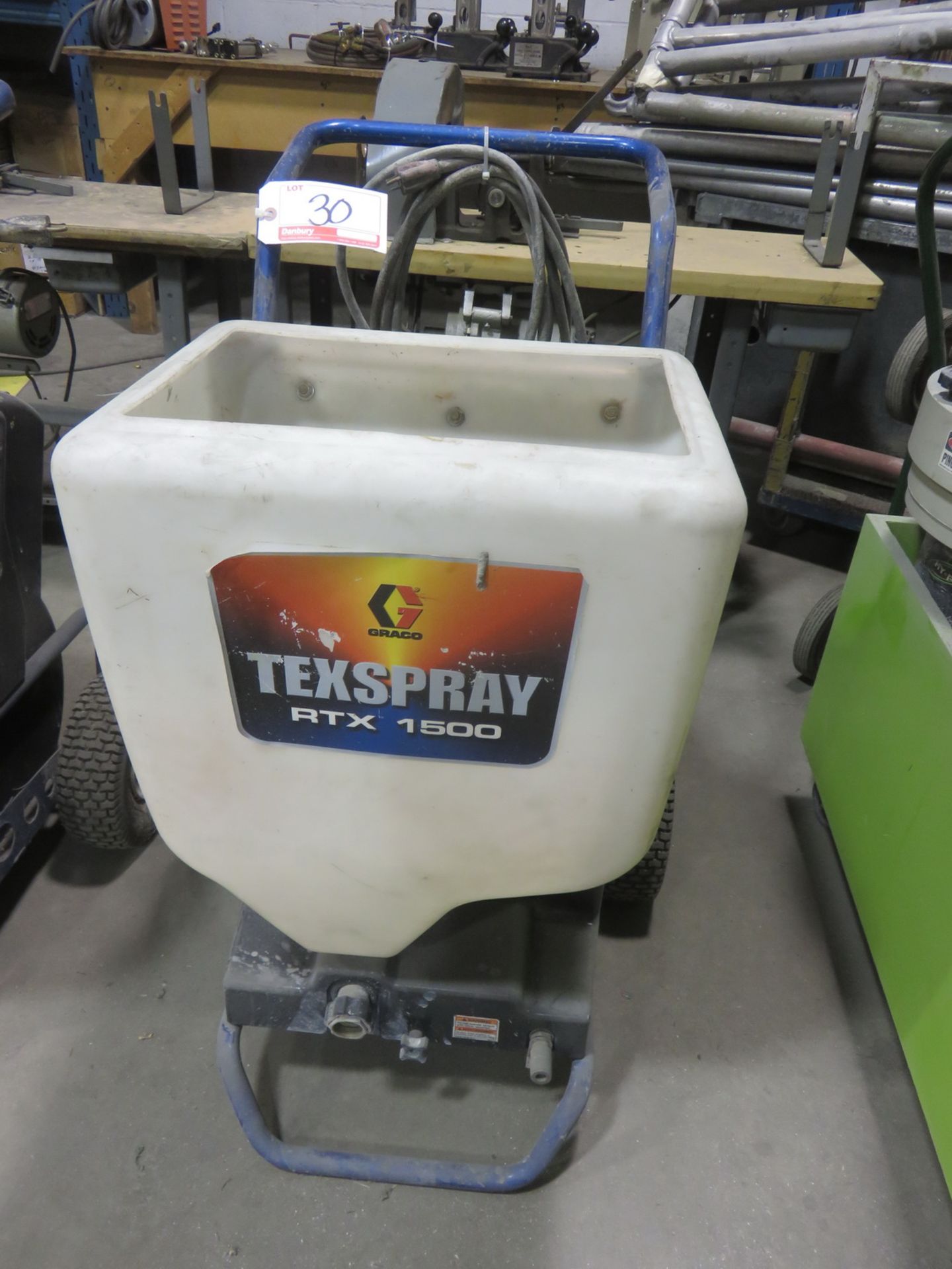 GRACO TEXSPRAY RTX-1500 AIR-POWERED TEXTURE SPRAYER