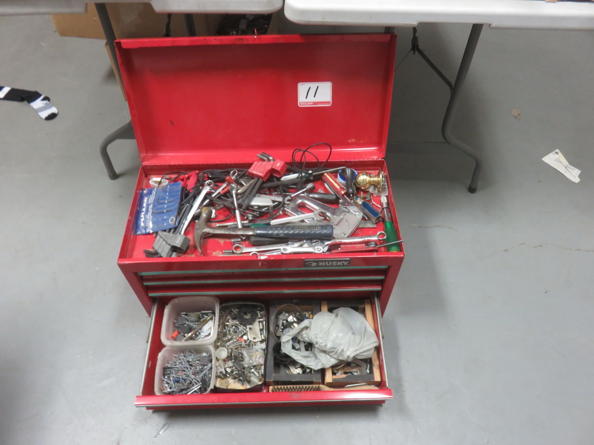 HUSKY RED 4 DRAWER TOOL BOX (LOCATED @ 122 INDUSTRY DRIVE)