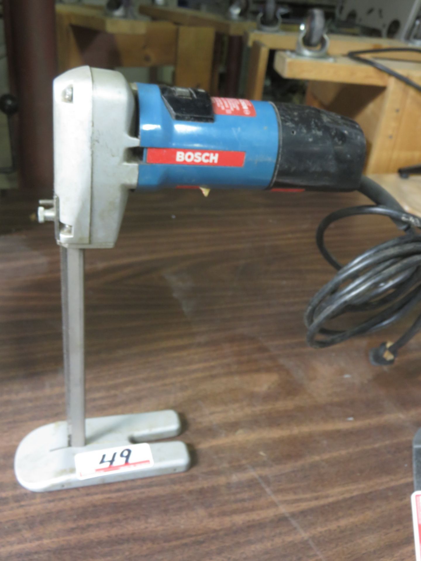 BOSCH 8"H FOAM ELECTRIC CUTTER