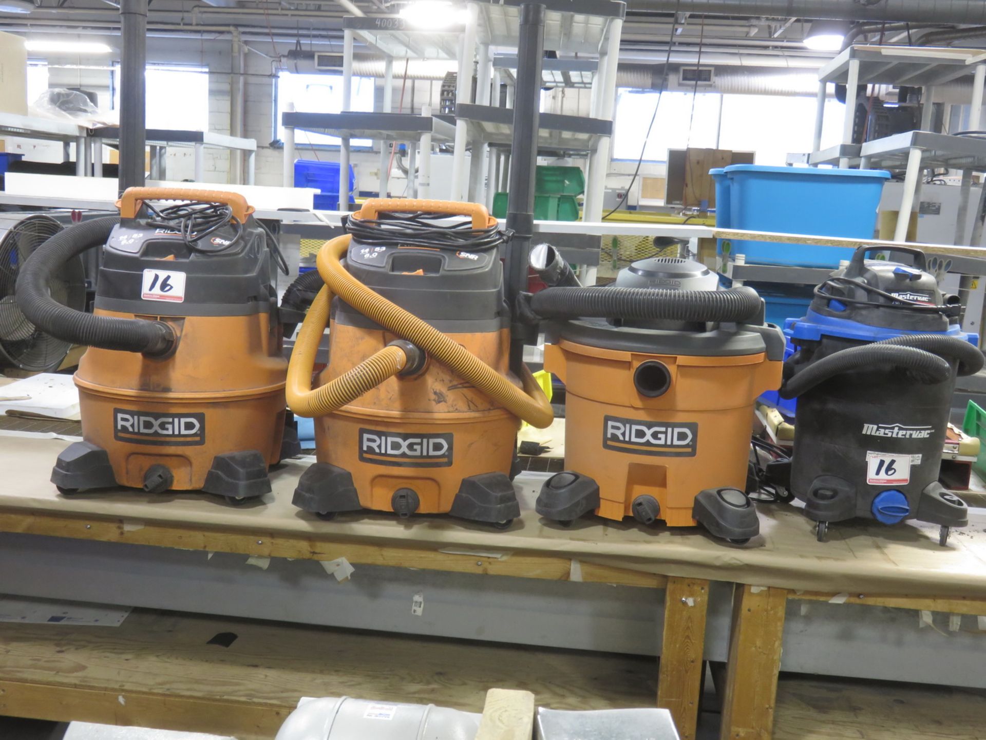 LOT - RIDGID & MASTERCRAFT ASSTD SHOP VACS