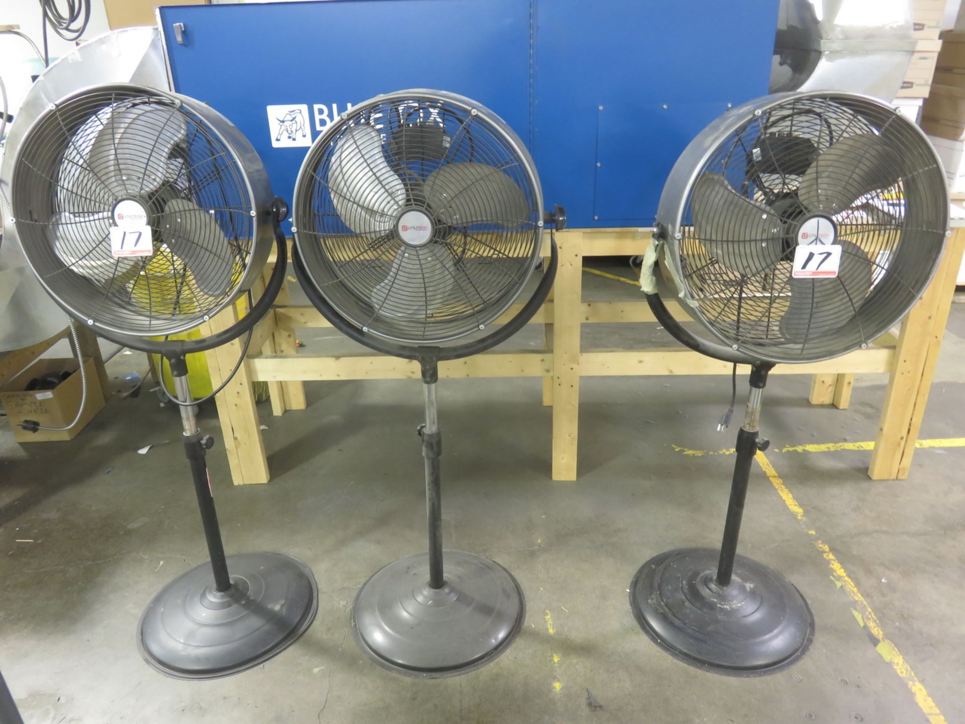 UNITS - UTILITECH FES50-T1 20"H VELOCITY PEDESTAL FANS