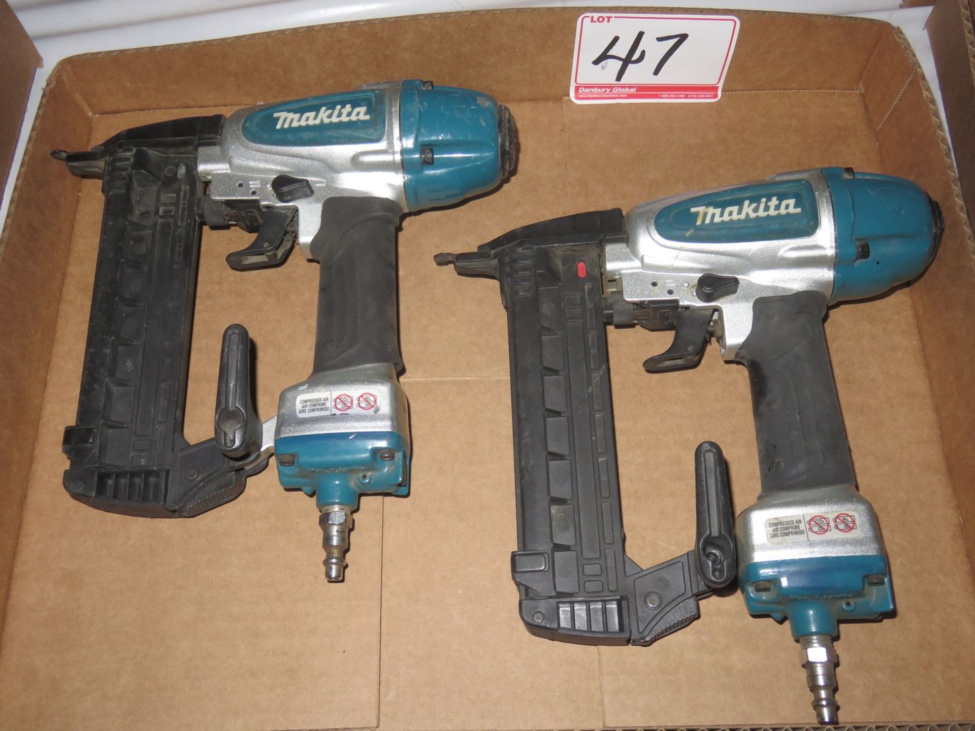 UNITS - MAKITA AT638A PNEUMATIC 1/4" 18GA NARROW CROWN STAPLERS