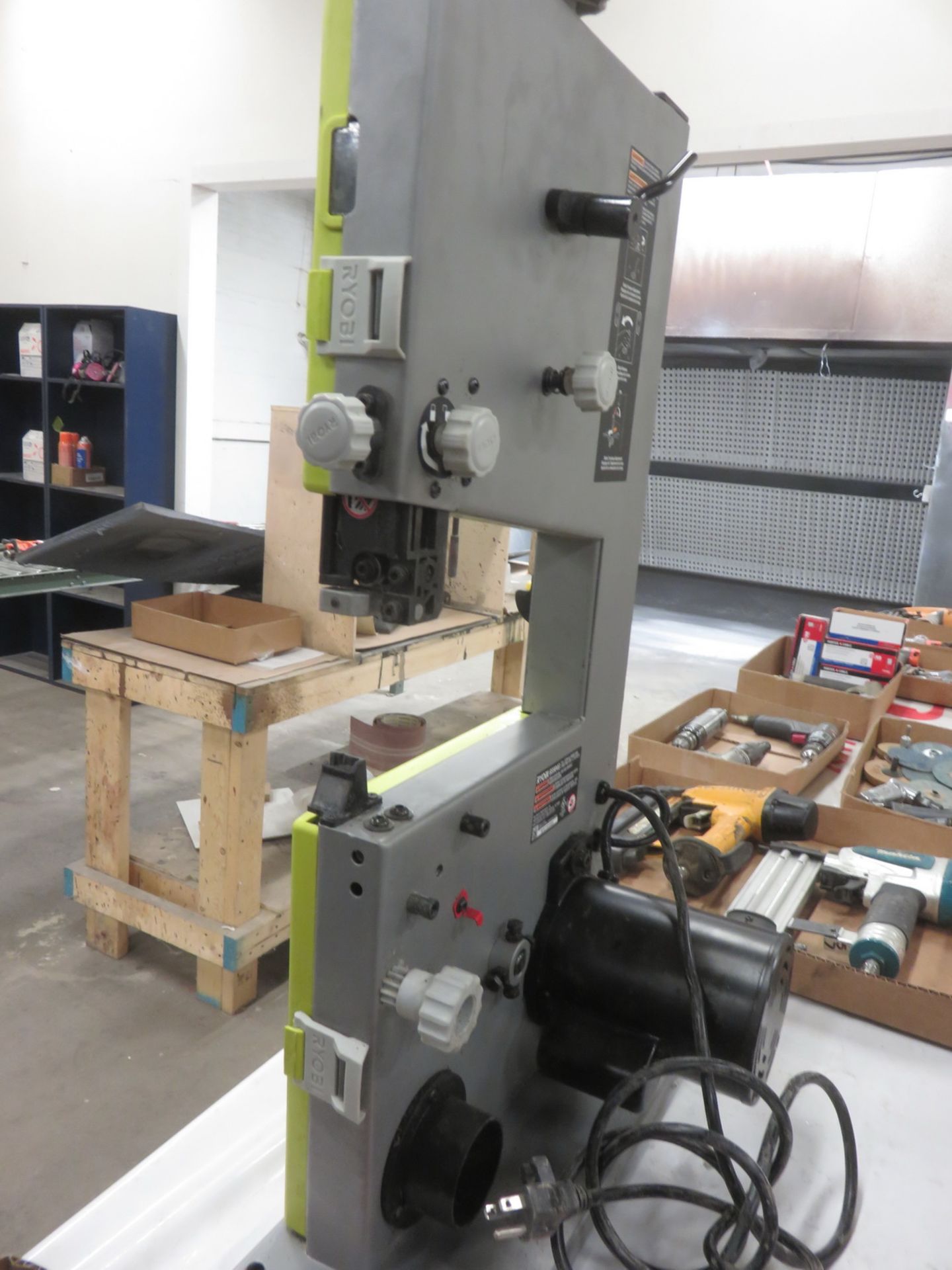 RYOBI BS904G 9" ELECTRIC BAND SAW (NO BLADE) - Image 2 of 2